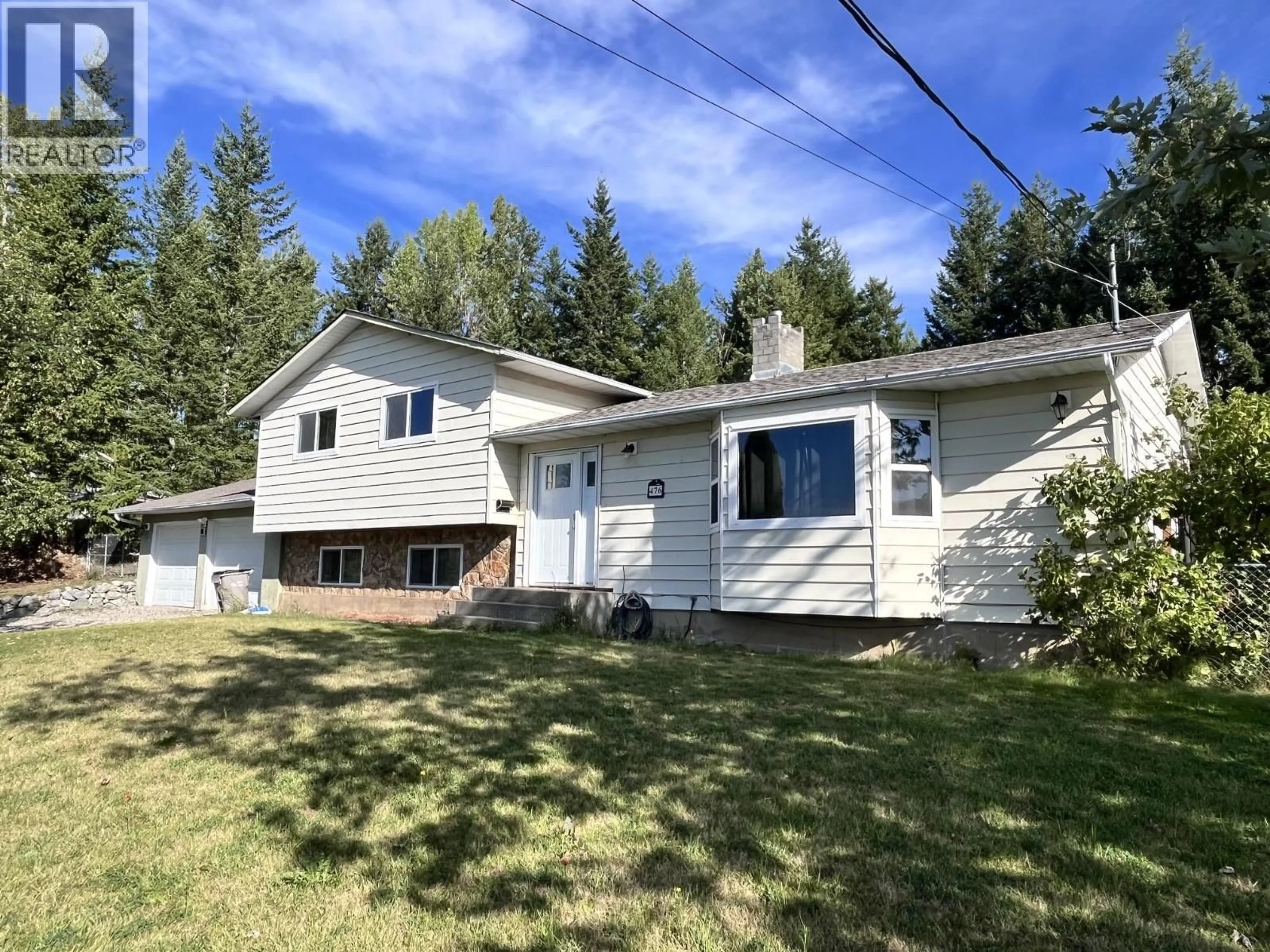 Home with vinyl exterior material, street for 476 THOMPSON ROAD, Quesnel British Columbia V2J5B5