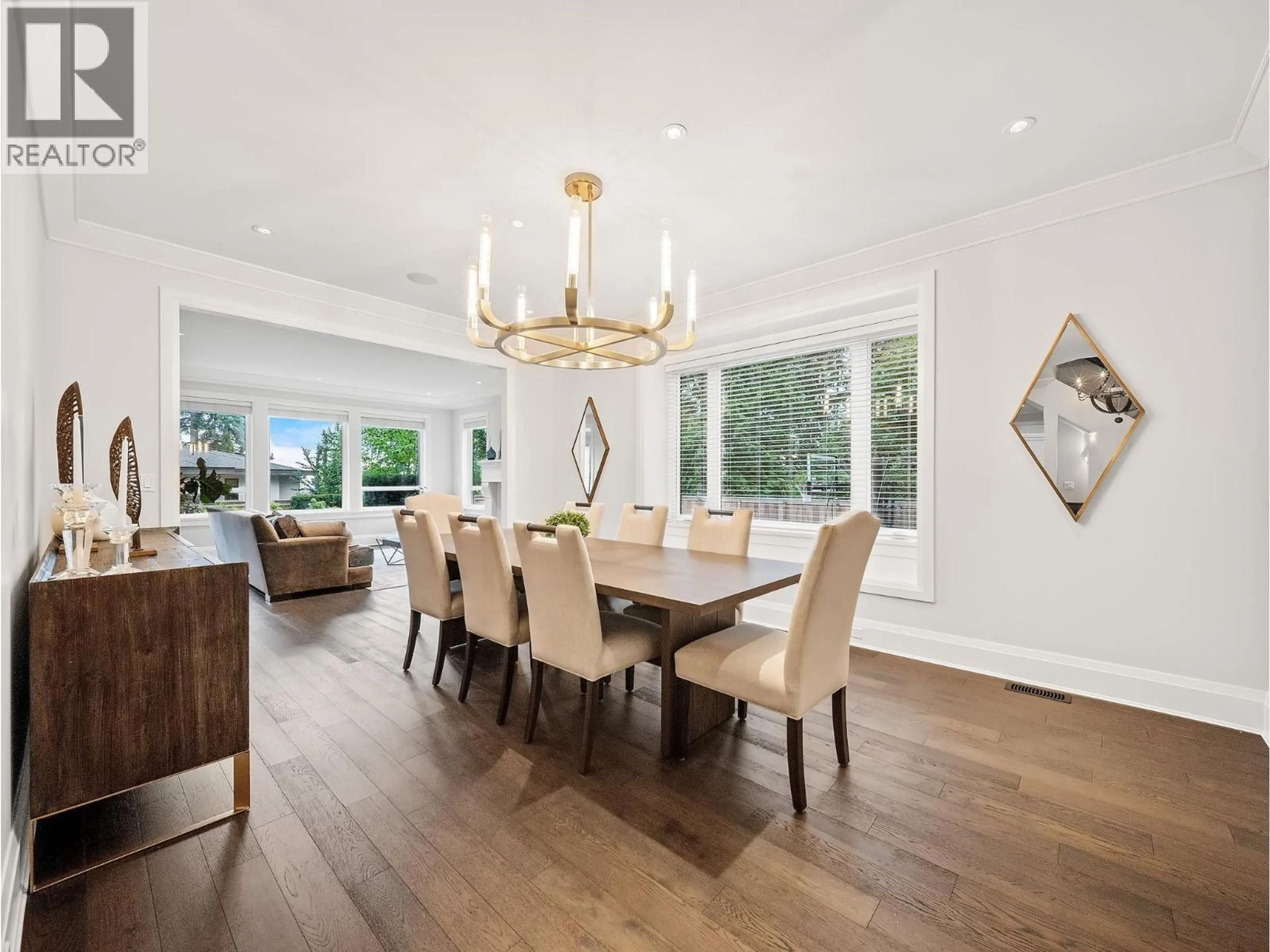Dining room, wood/laminate floor for 433 QUEENS ROAD, North Vancouver British Columbia V7N4E7