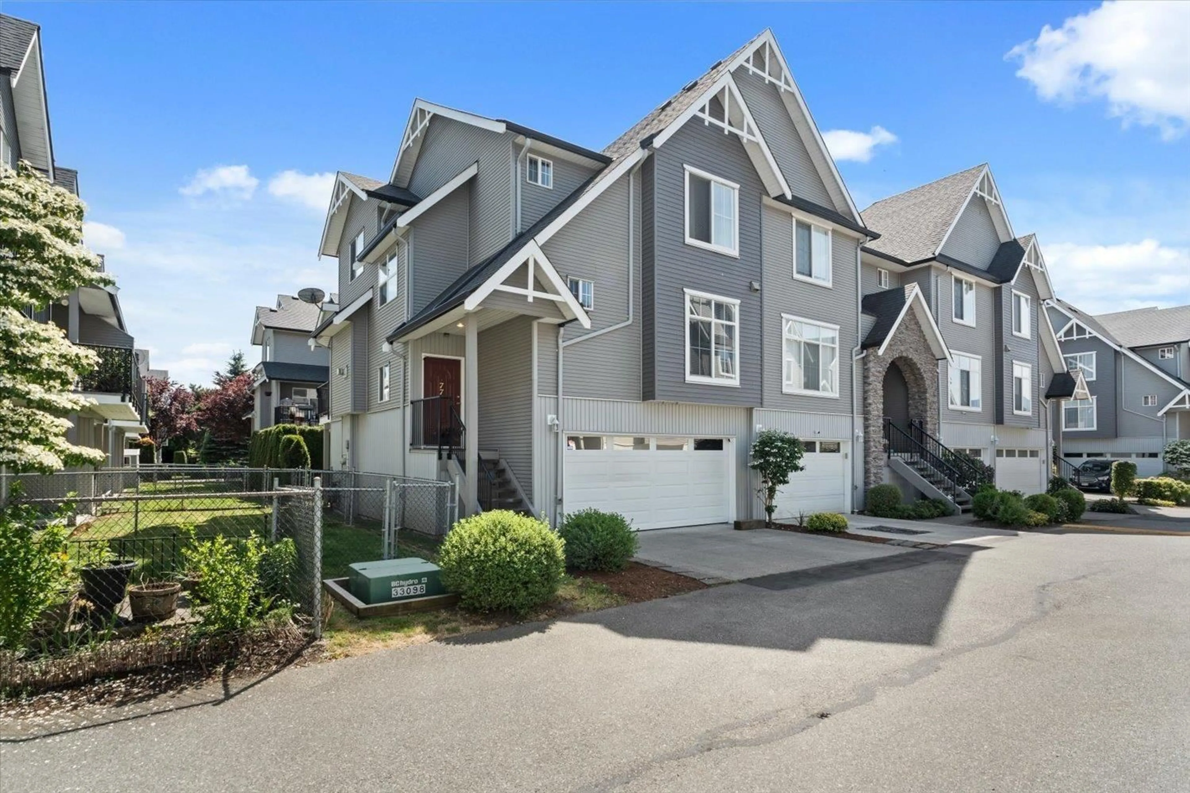 Home with vinyl exterior material, street for 77 - 8881 WALTERS STREET, Chilliwack British Columbia V2P8E9
