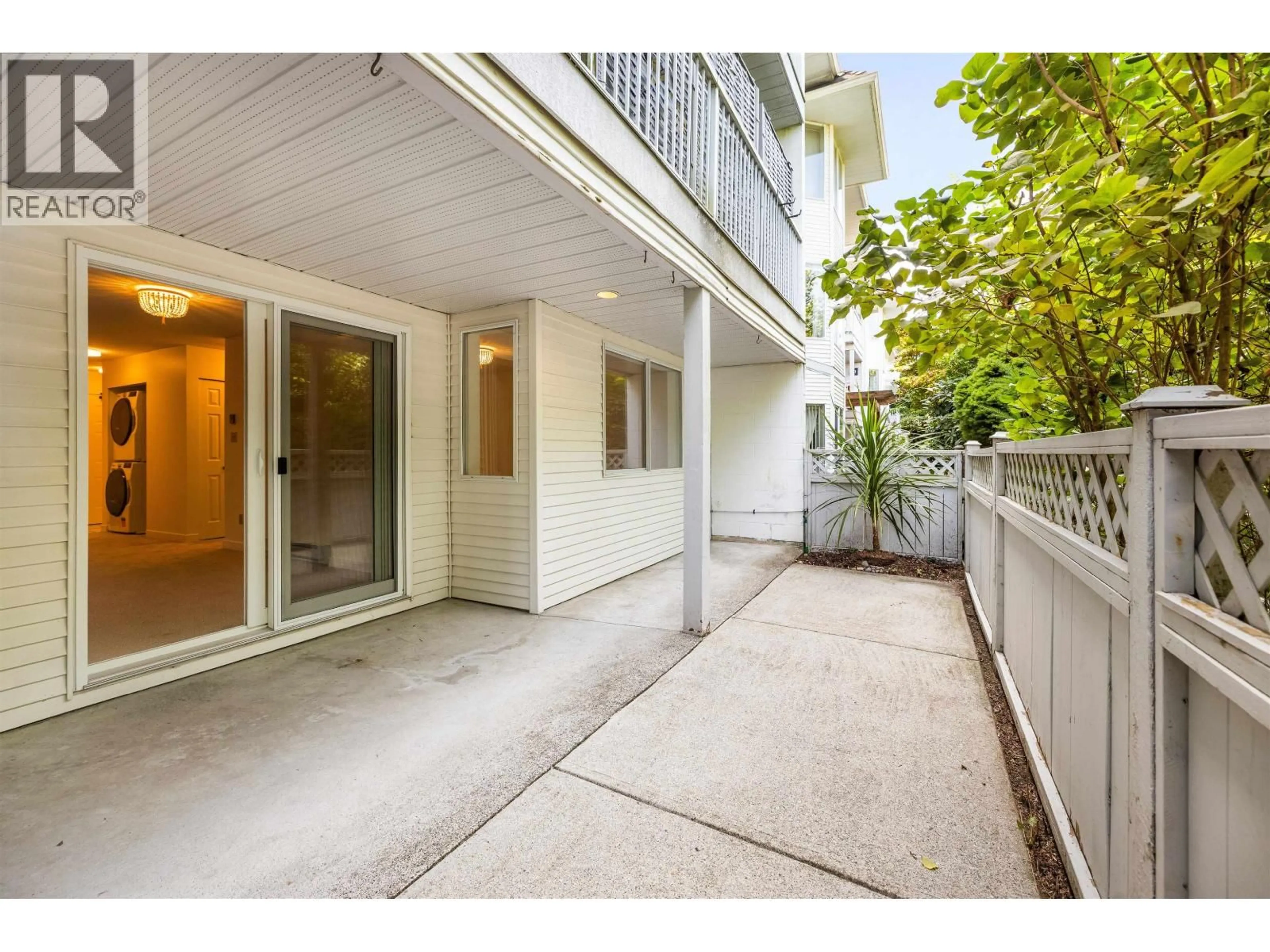Patio, street for 105 - 3088 FLINT STREET, Port Coquitlam British Columbia V3B4H5