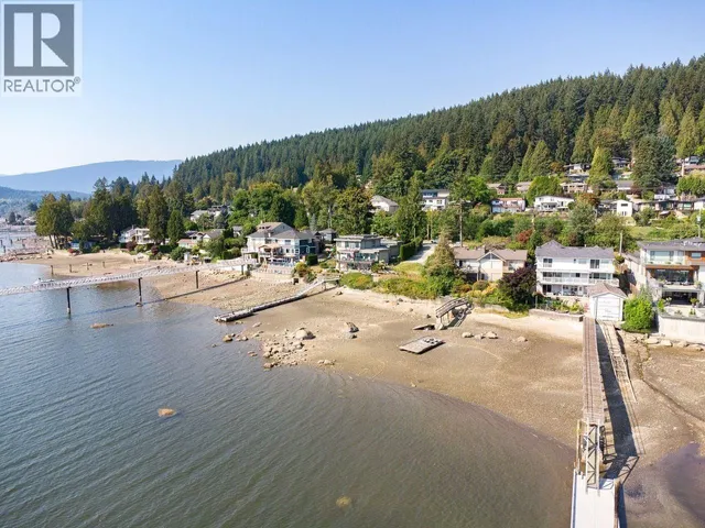 668 ALDERSIDE ROAD, Port Moody 2