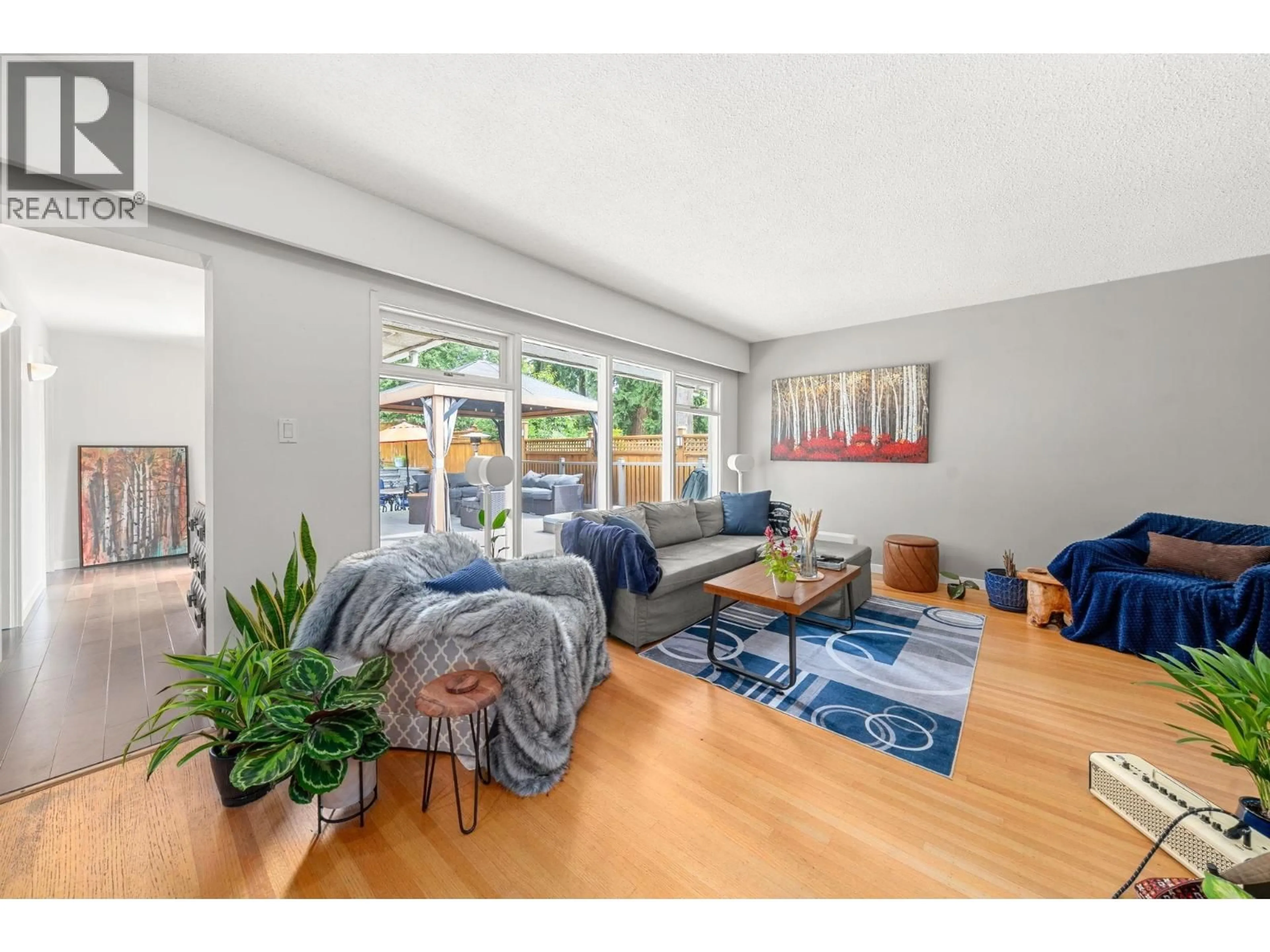 Living room with furniture, unknown for 1120 WELLINGTON DRIVE, North Vancouver British Columbia V7K1L2