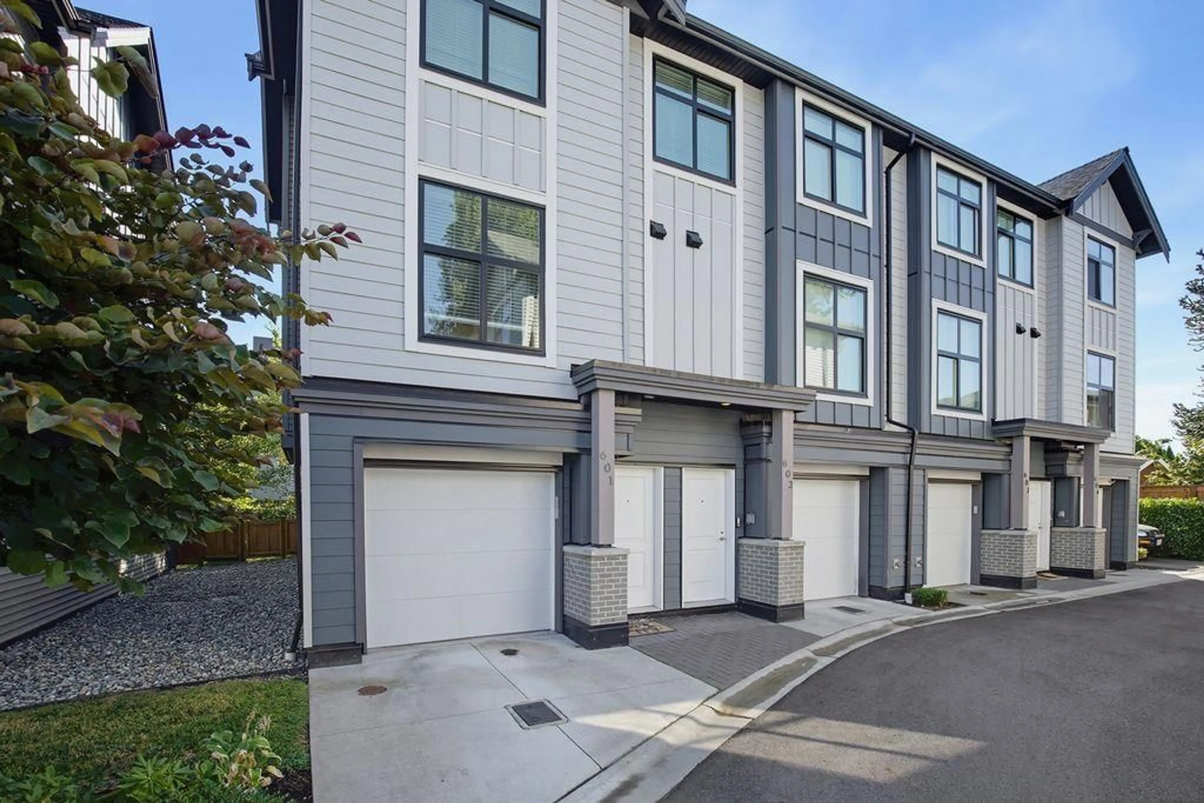 Unknown for 601 - 2267 MCKENZIE ROAD, Abbotsford British Columbia V2S0M9
