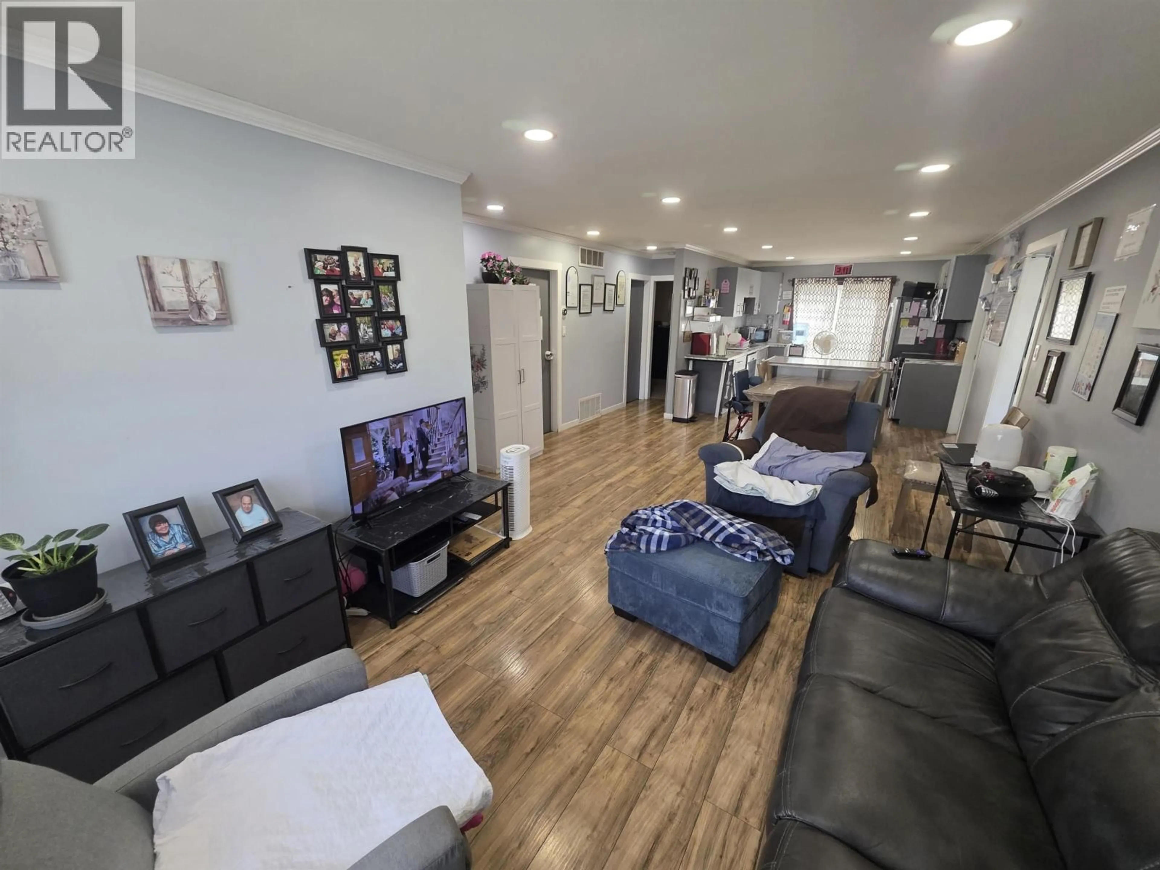 Living room with furniture, unknown for 4707 GOULET AVENUE, Terrace British Columbia V8G4E3