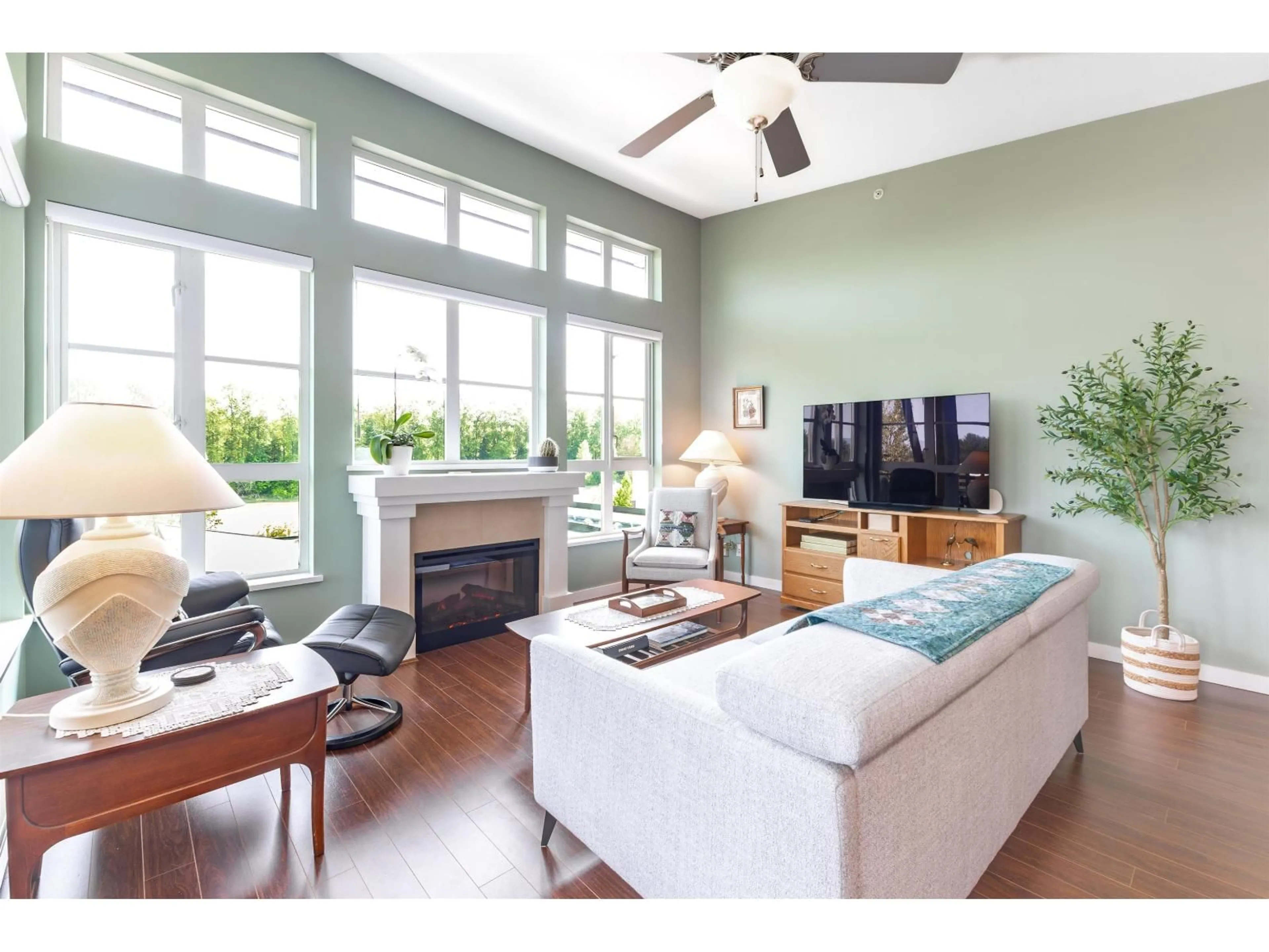 Living room with furniture, unknown for 416 - 23215 BILLY BROWN ROAD, Langley British Columbia V1M0B7