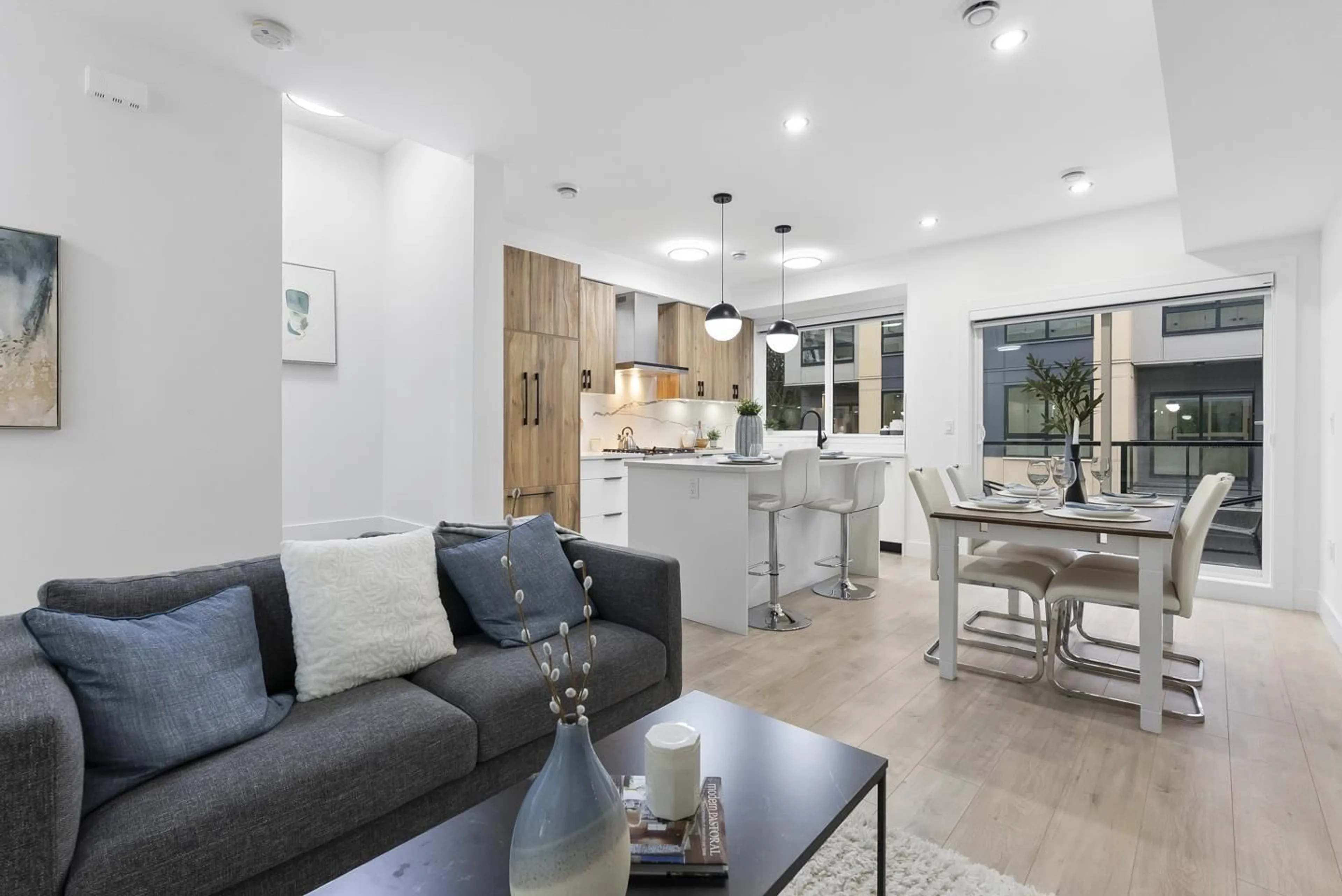 Open concept kitchen, unknown for 24 - 13895 64 AVENUE, Surrey British Columbia V3W3N9