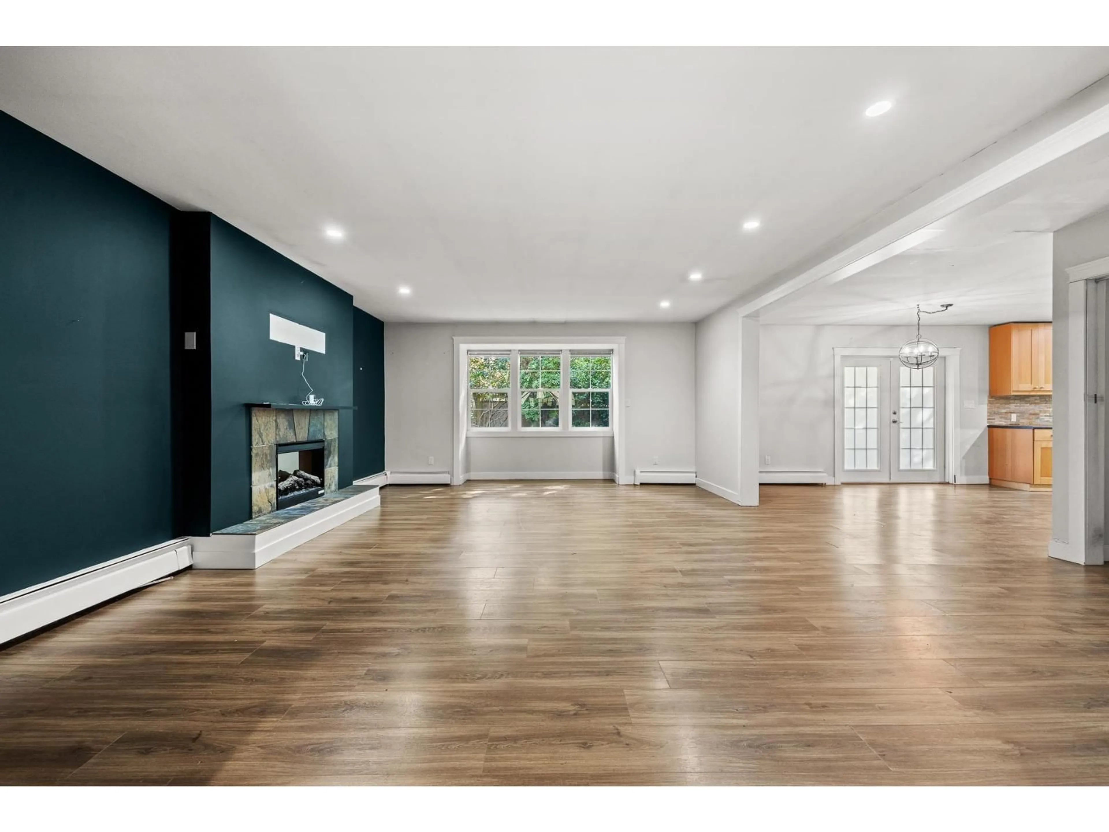 Unknown for 12686 20 AVENUE, Surrey British Columbia V4Y1Y6