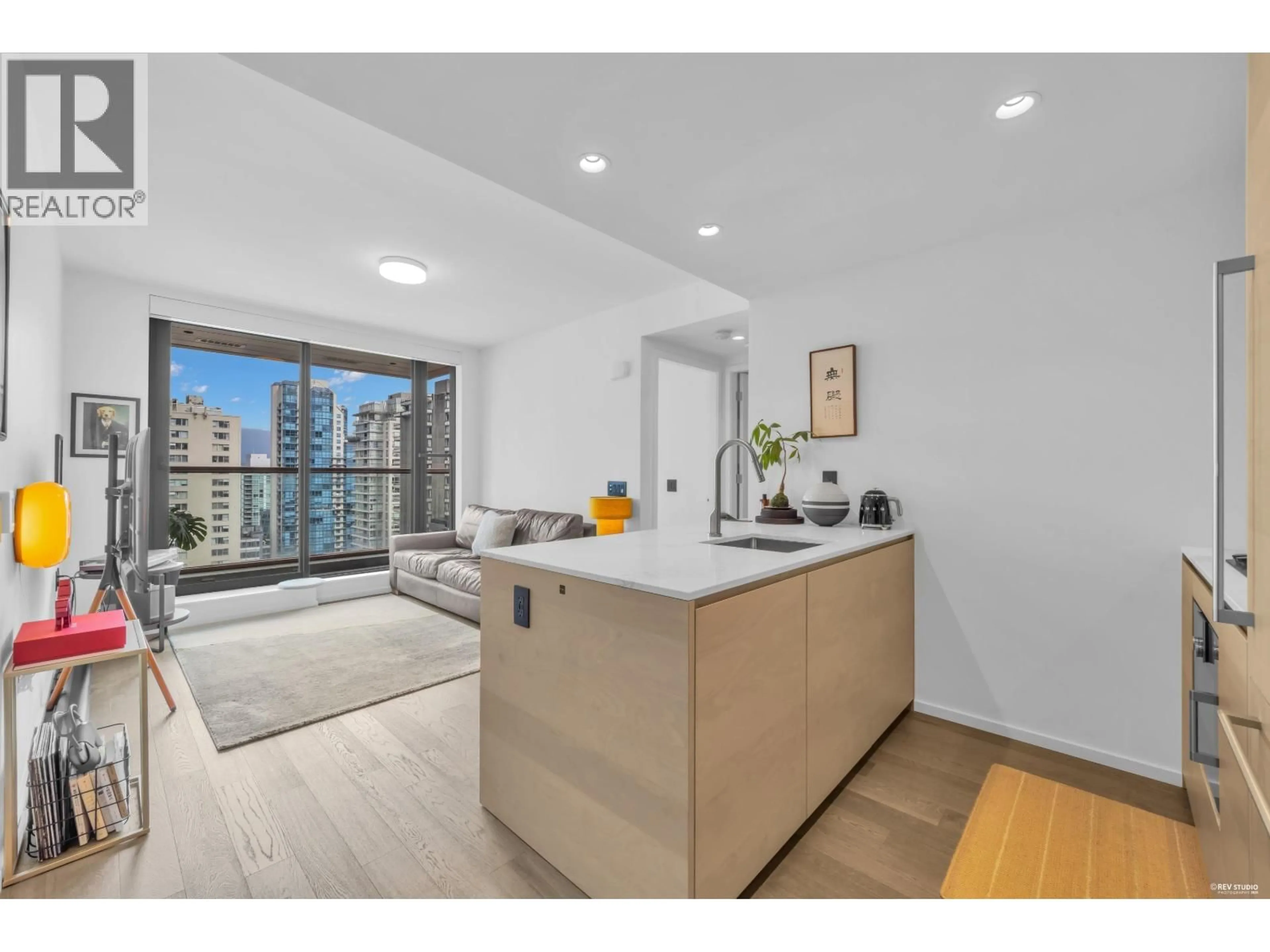 Open concept kitchen, unknown for 1404 - 1482 ROBSON STREET, Vancouver British Columbia V6G1B9