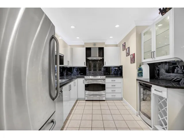 205 - 15140 29A AVENUE, Surrey 3