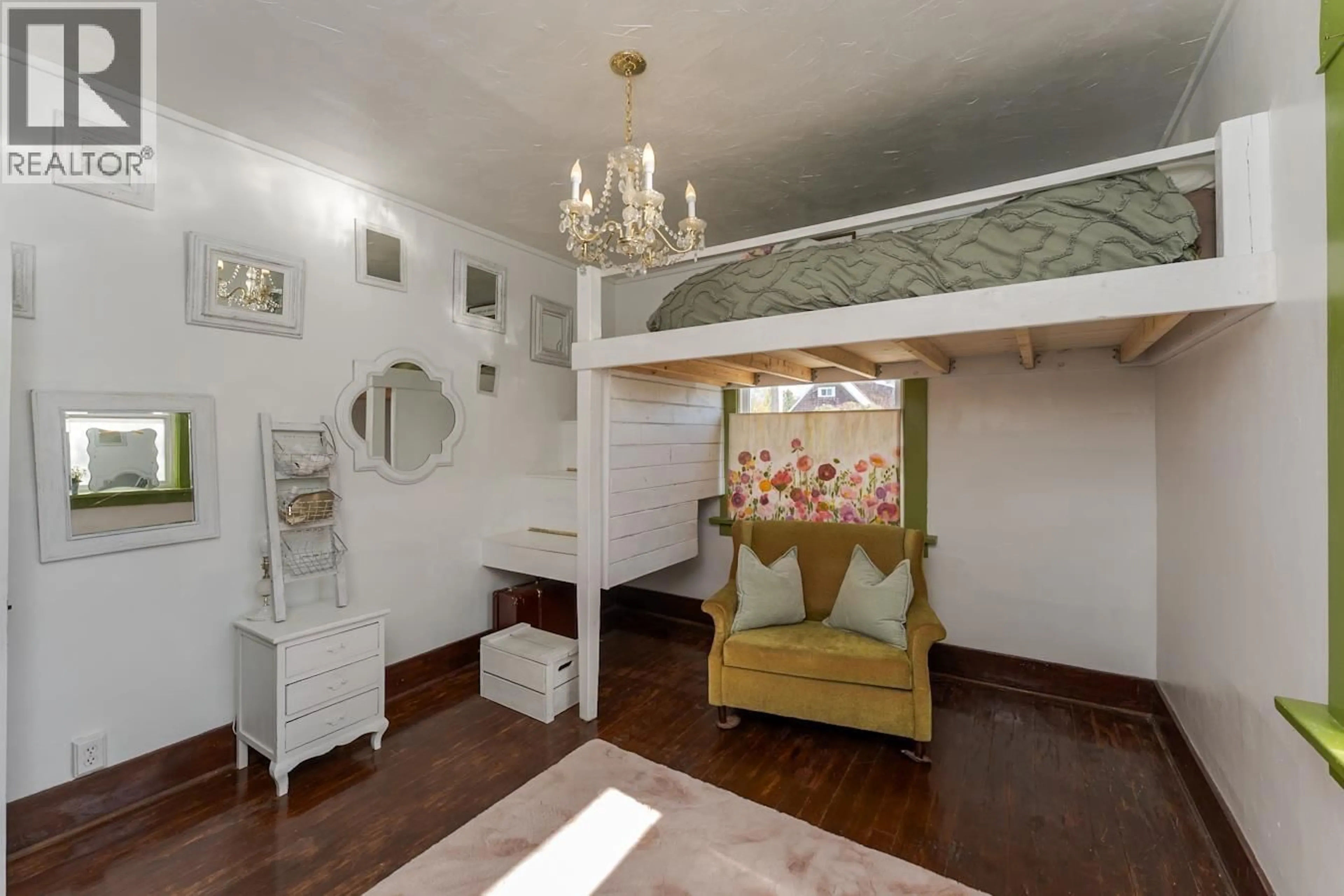 A pic of a room for 1787 7TH AVENUE, Prince George British Columbia V2K3P7