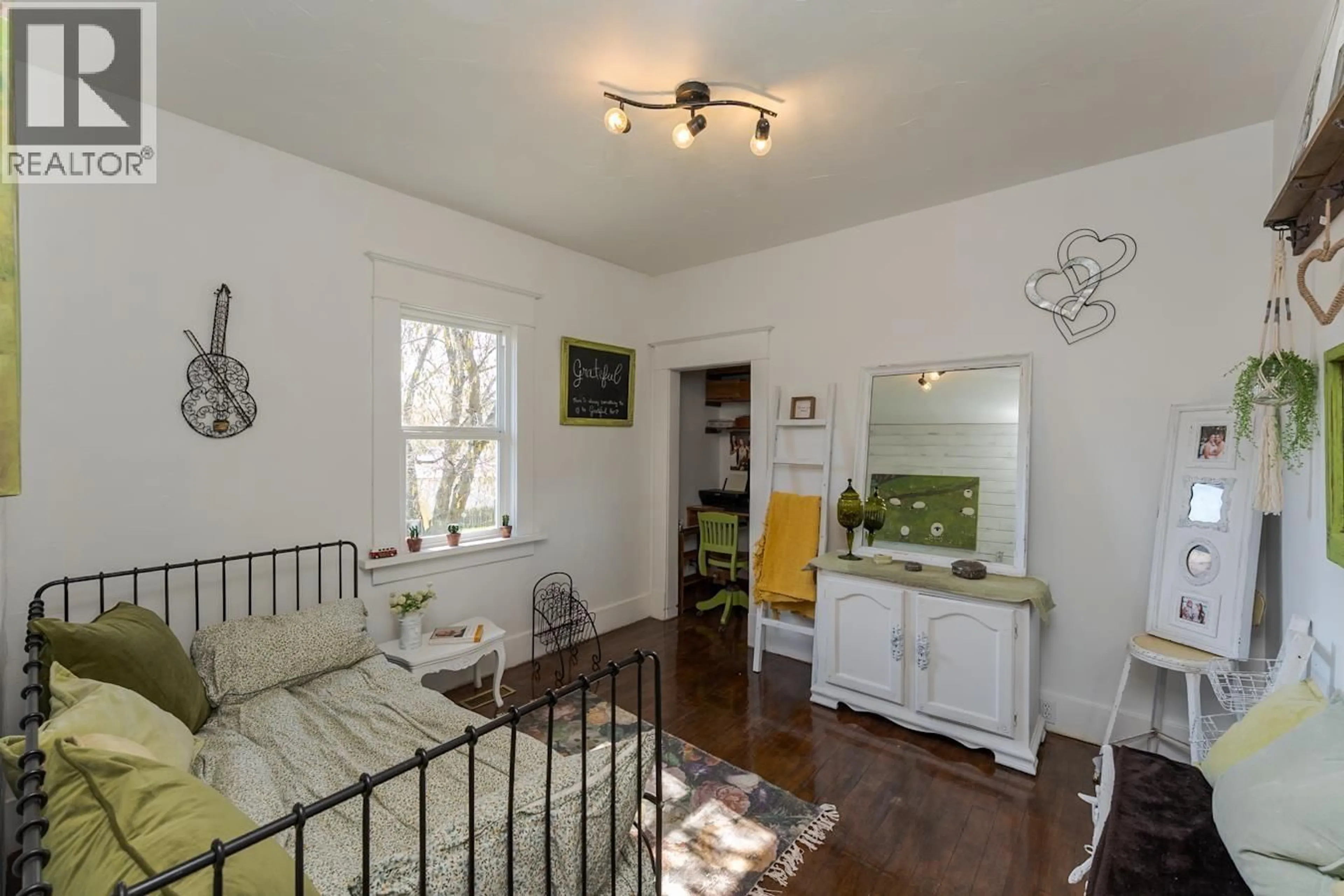 A pic of a room for 1787 7TH AVENUE, Prince George British Columbia V2K3P7