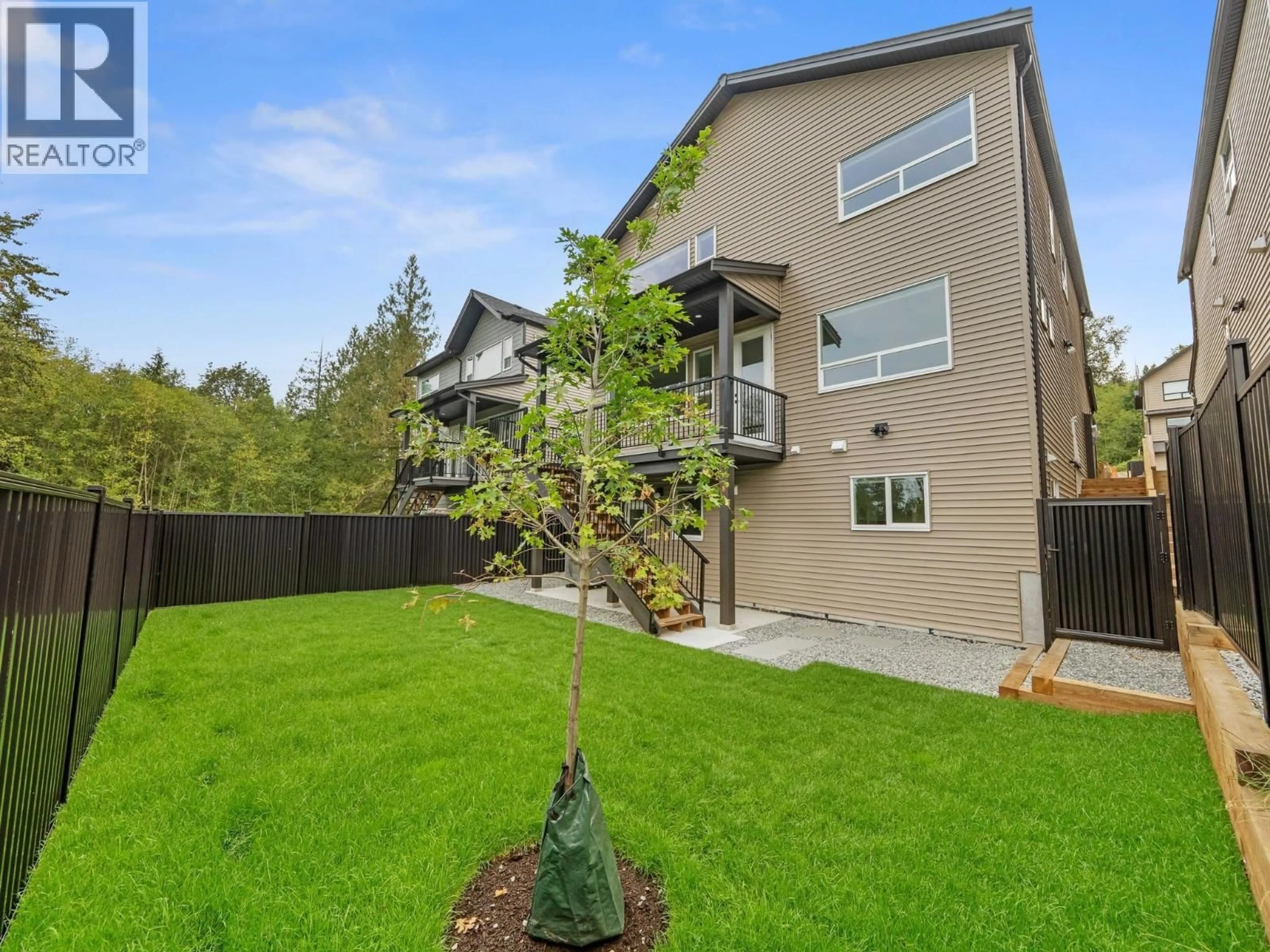 A pic from outside/outdoor area/front of a property/back of a property/a pic from drone, unknown for 11007 250A STREET, Maple Ridge British Columbia V2W1Z6