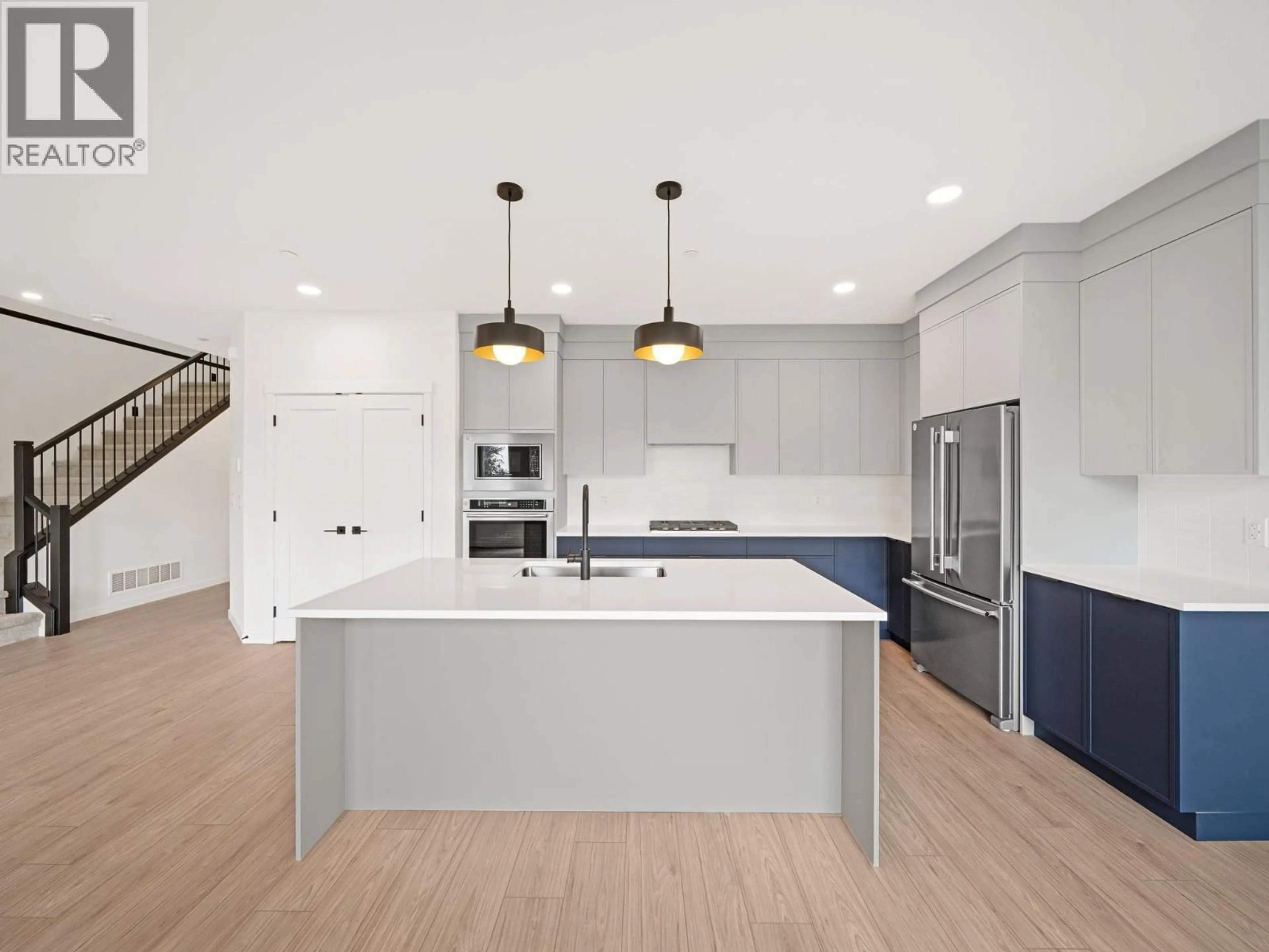 Contemporary kitchen, unknown for 11007 250A STREET, Maple Ridge British Columbia V2W1Z6