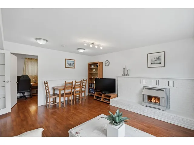 8704 111 STREET, Delta 5
