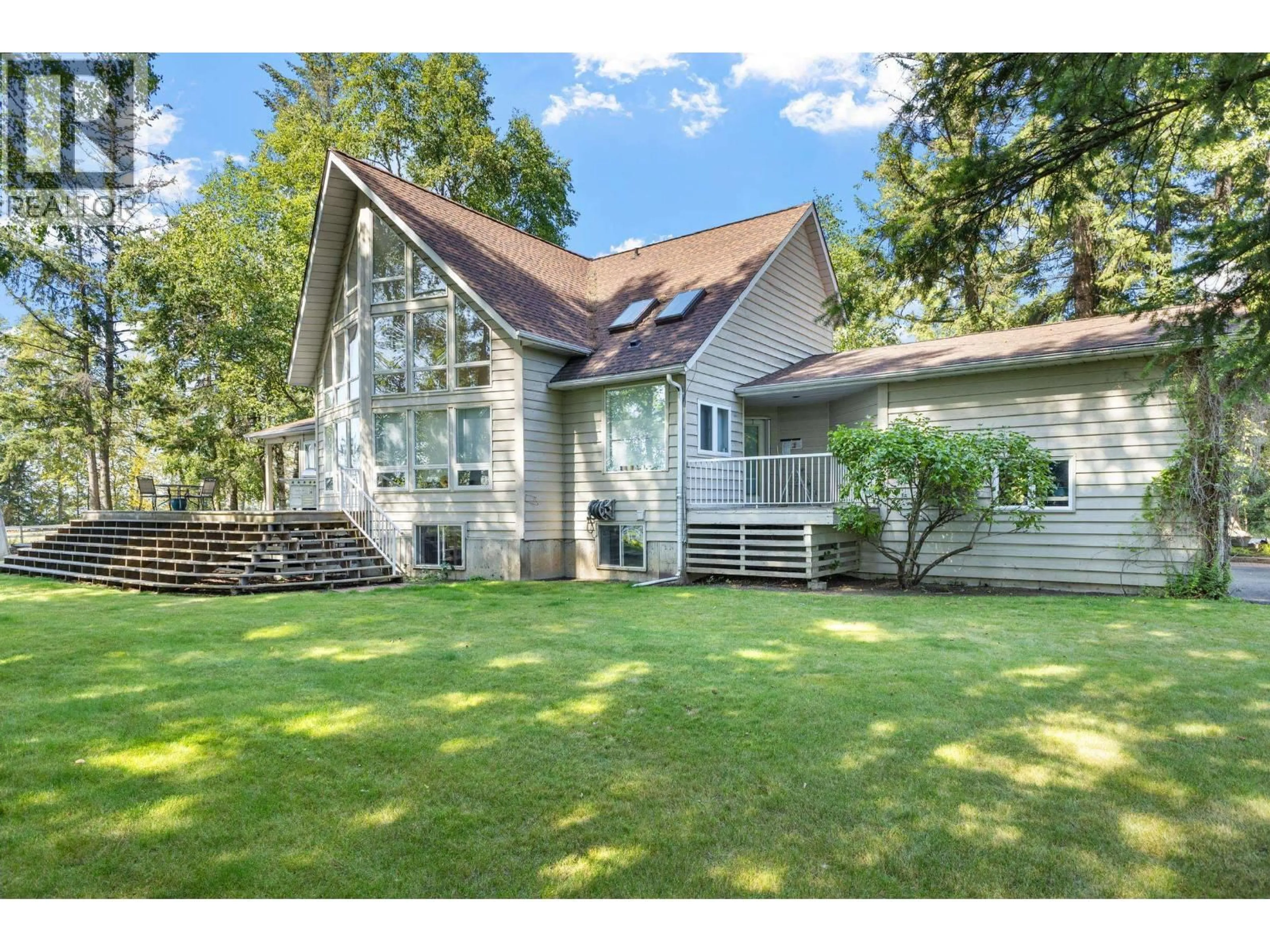 Home with vinyl exterior material, unknown for 1897 DRAGON HILL ROAD, Quesnel British Columbia V2J4B9