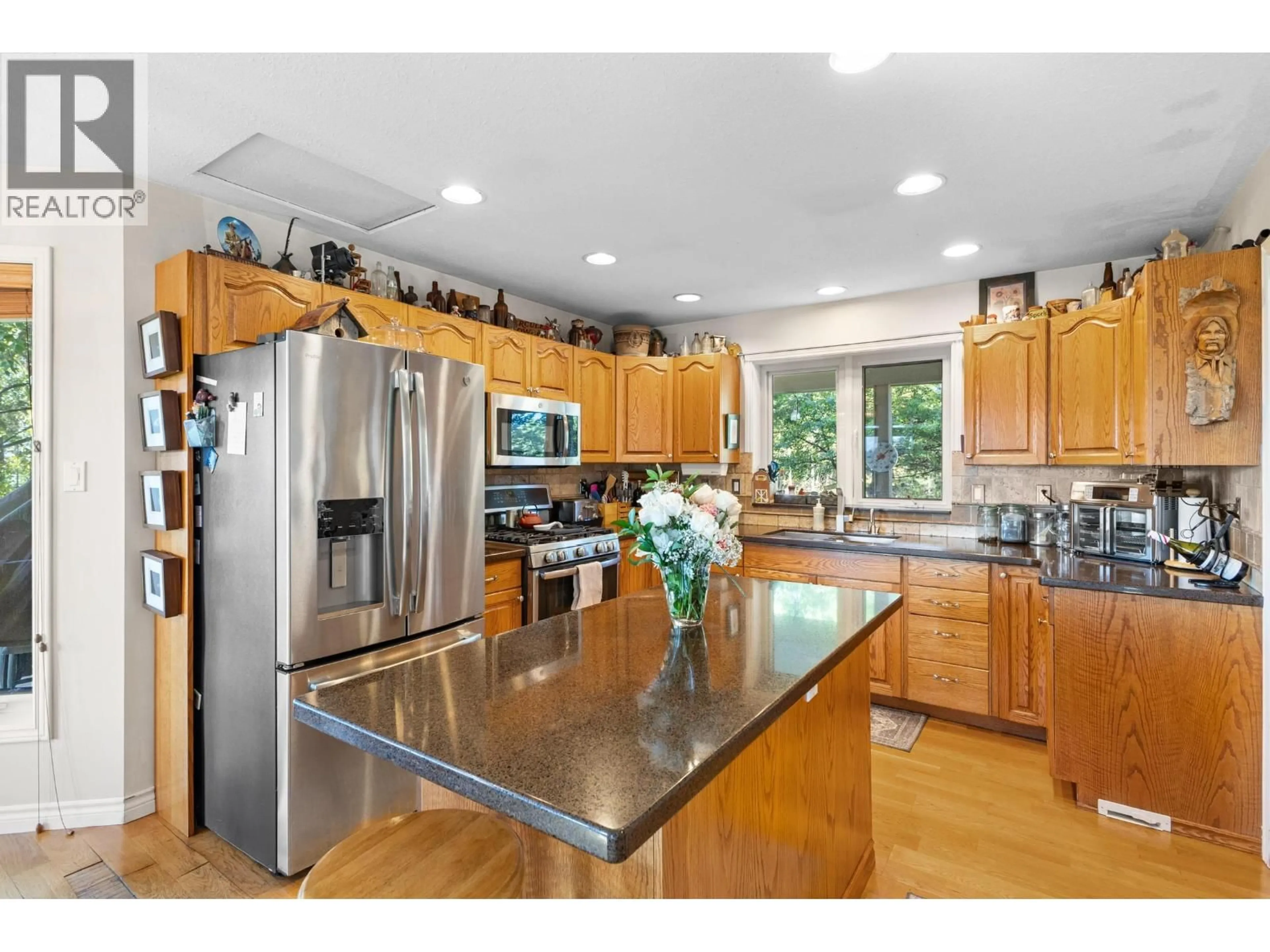 Open concept kitchen, unknown for 1897 DRAGON HILL ROAD, Quesnel British Columbia V2J4B9