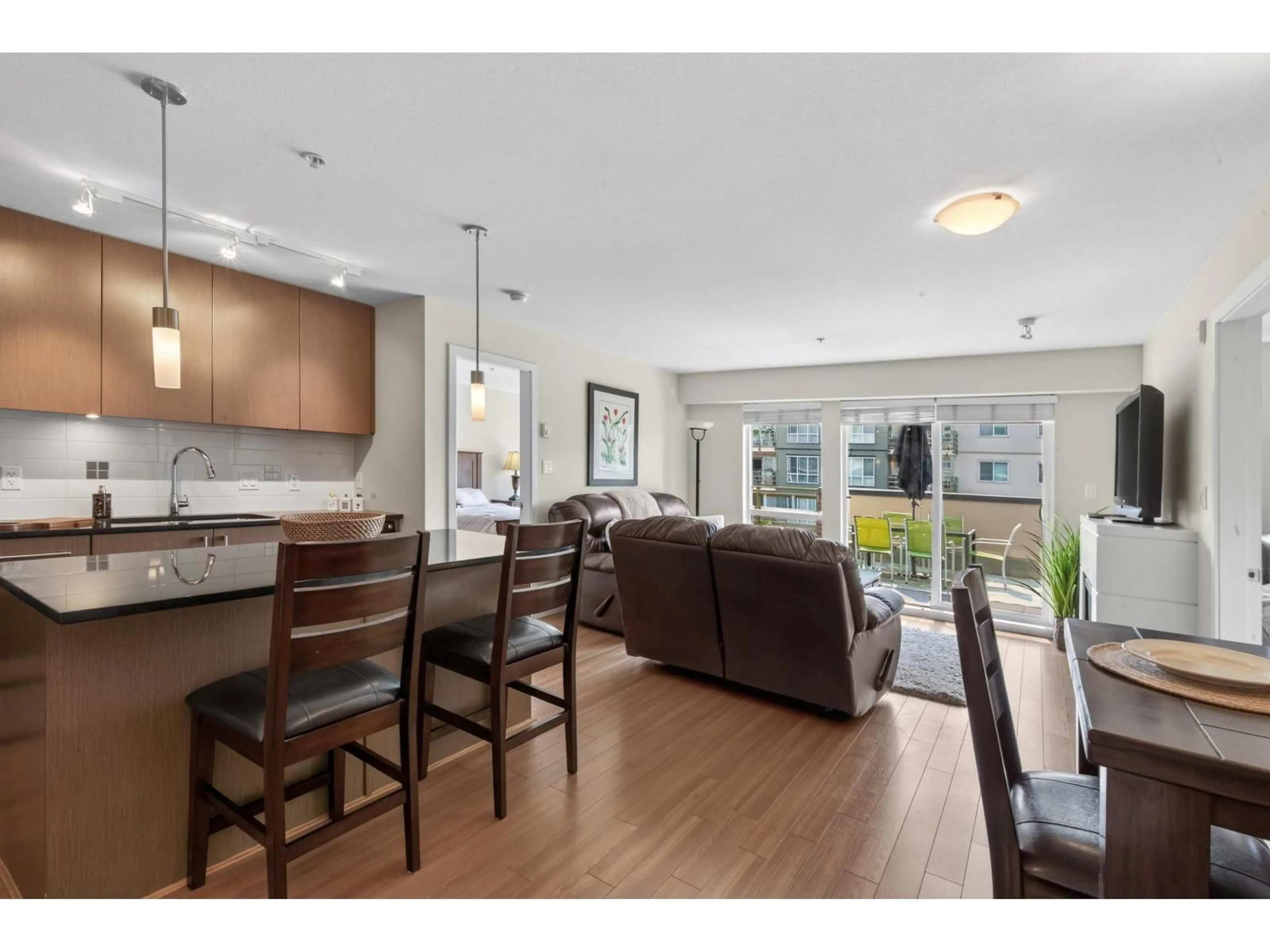 Open concept kitchen, wood/laminate floor for 221 - 15745 CROYDON DRIVE, Surrey British Columbia V3Z2L5