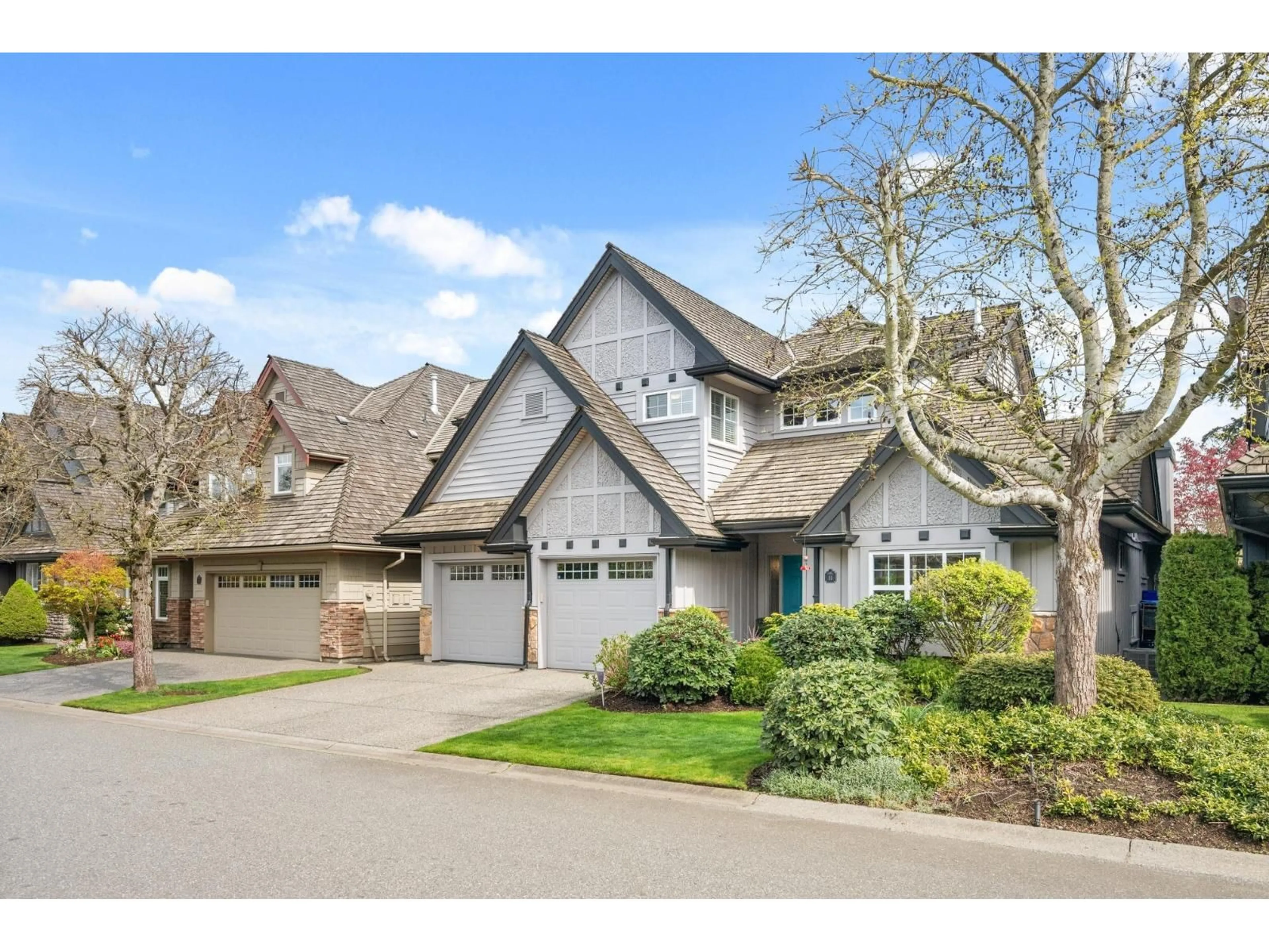 Home with brick exterior material, street for 11 - 3300 157A STREET, Surrey British Columbia V3Z2P2