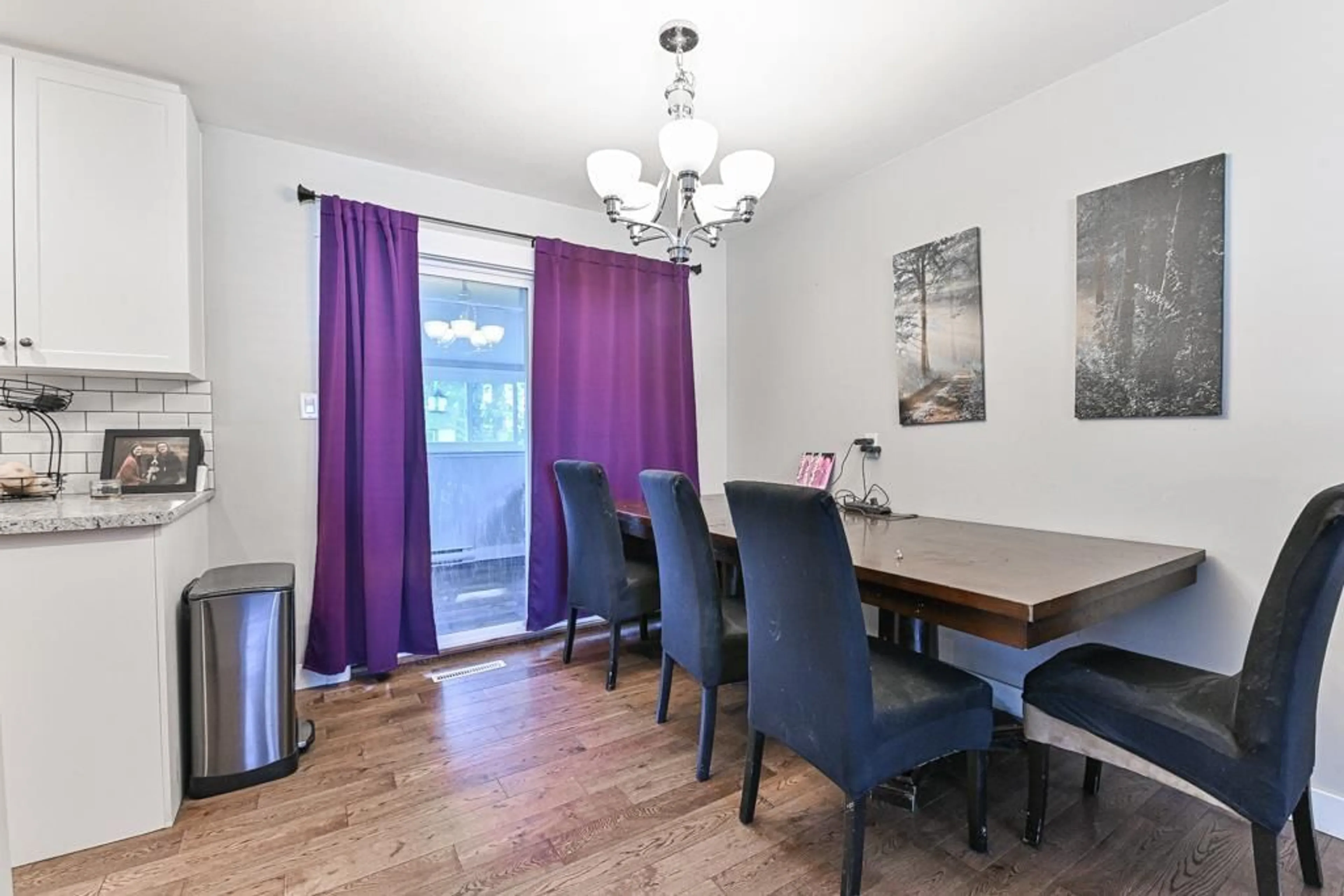 Dining room, wood/laminate floor for 46512 BRICE ROAD, Chilliwack British Columbia V2P3V5