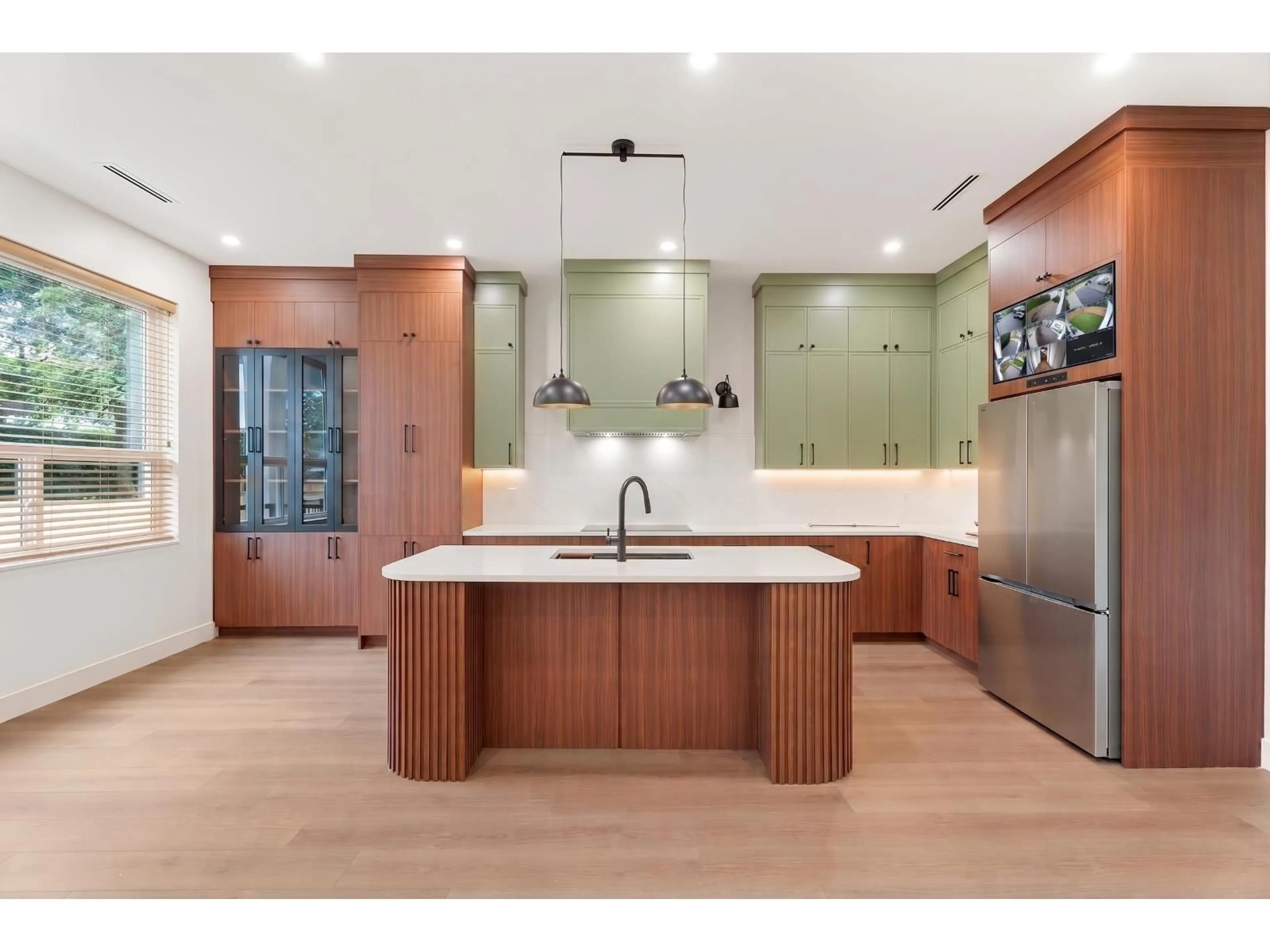 Contemporary kitchen, ceramic/tile floor for 2 - 11365 86 AVENUE, Delta British Columbia V4C2X1