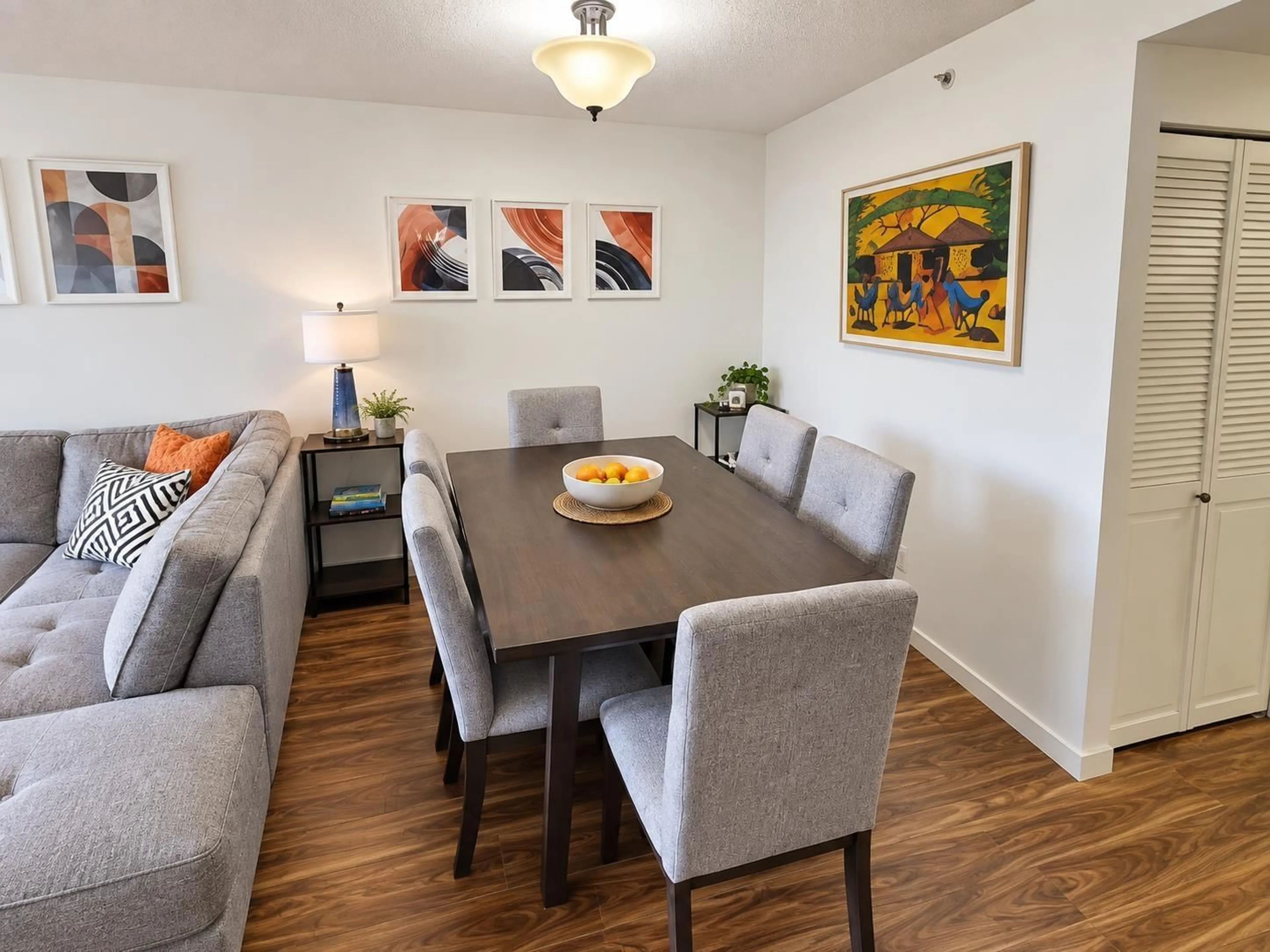 Dining room, wood/laminate floor for 602 - 13353 108 AVENUE, Surrey British Columbia V3T5T5