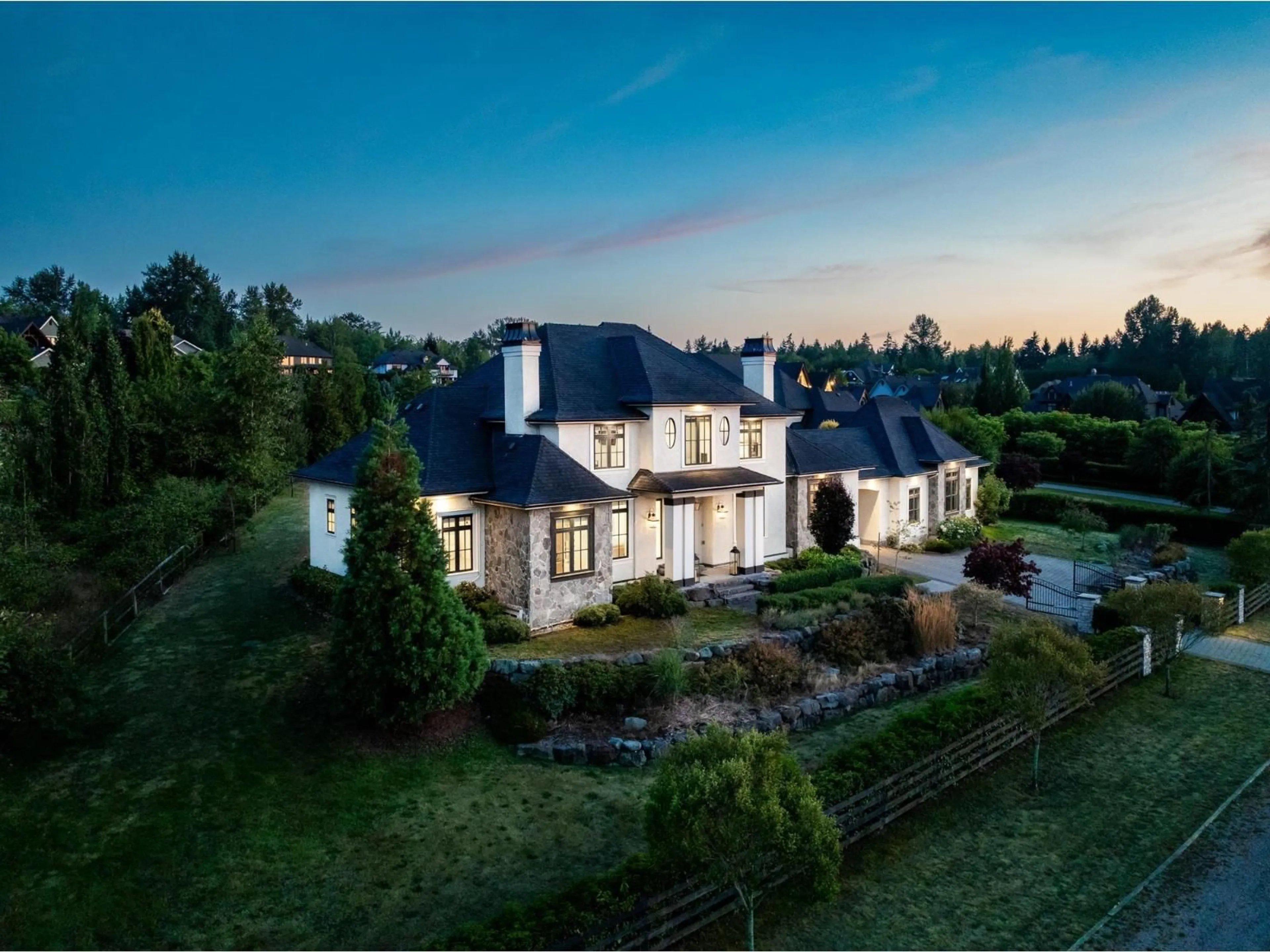 A pic from outside/outdoor area/front of a property/back of a property/a pic from drone, unknown for 19884 3 AVENUE, Langley British Columbia V2Z0A2
