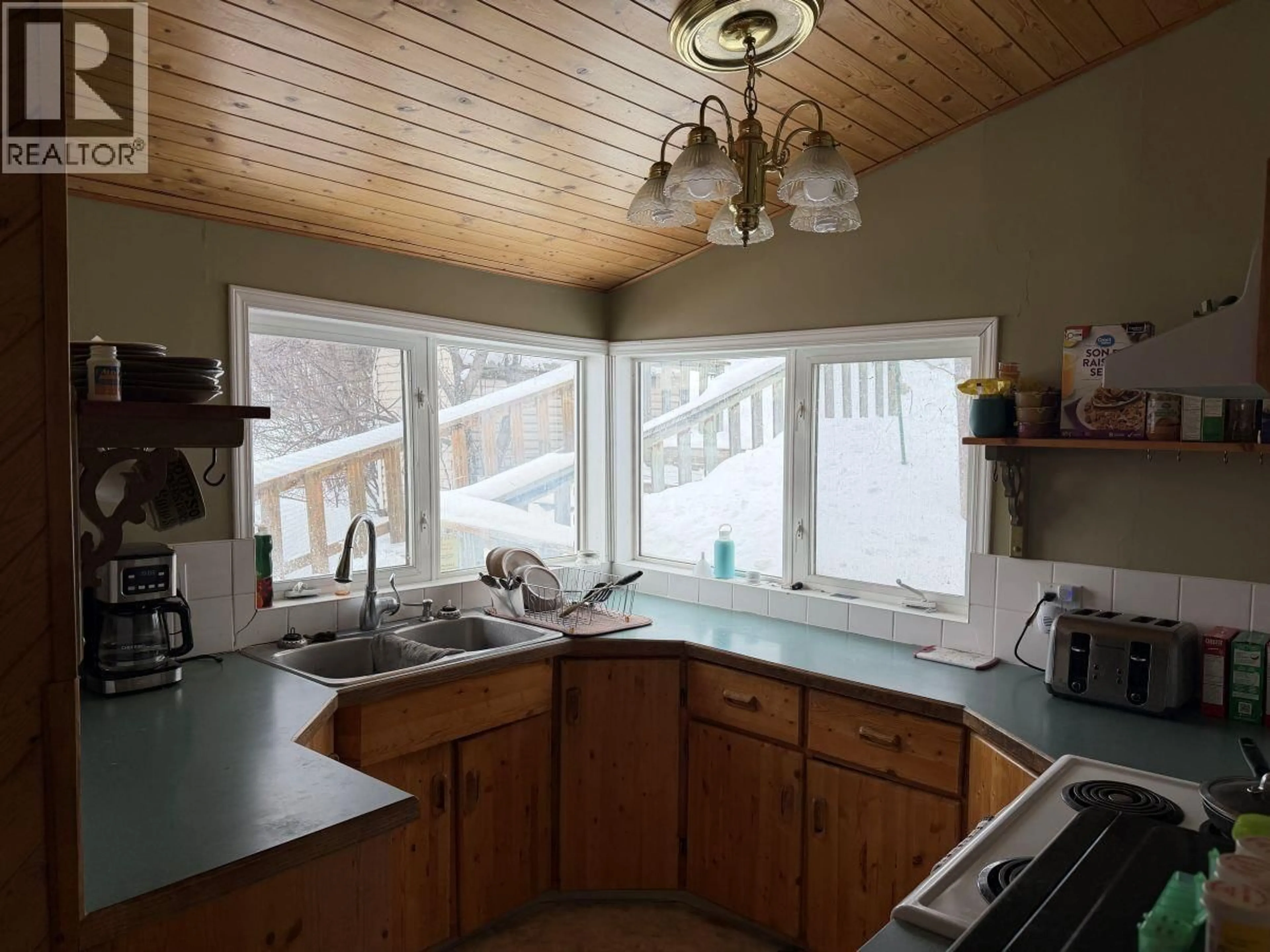 Standard kitchen, unknown for 13234 LAKESHORE DRIVE, Fort St. John British Columbia V0C1H0
