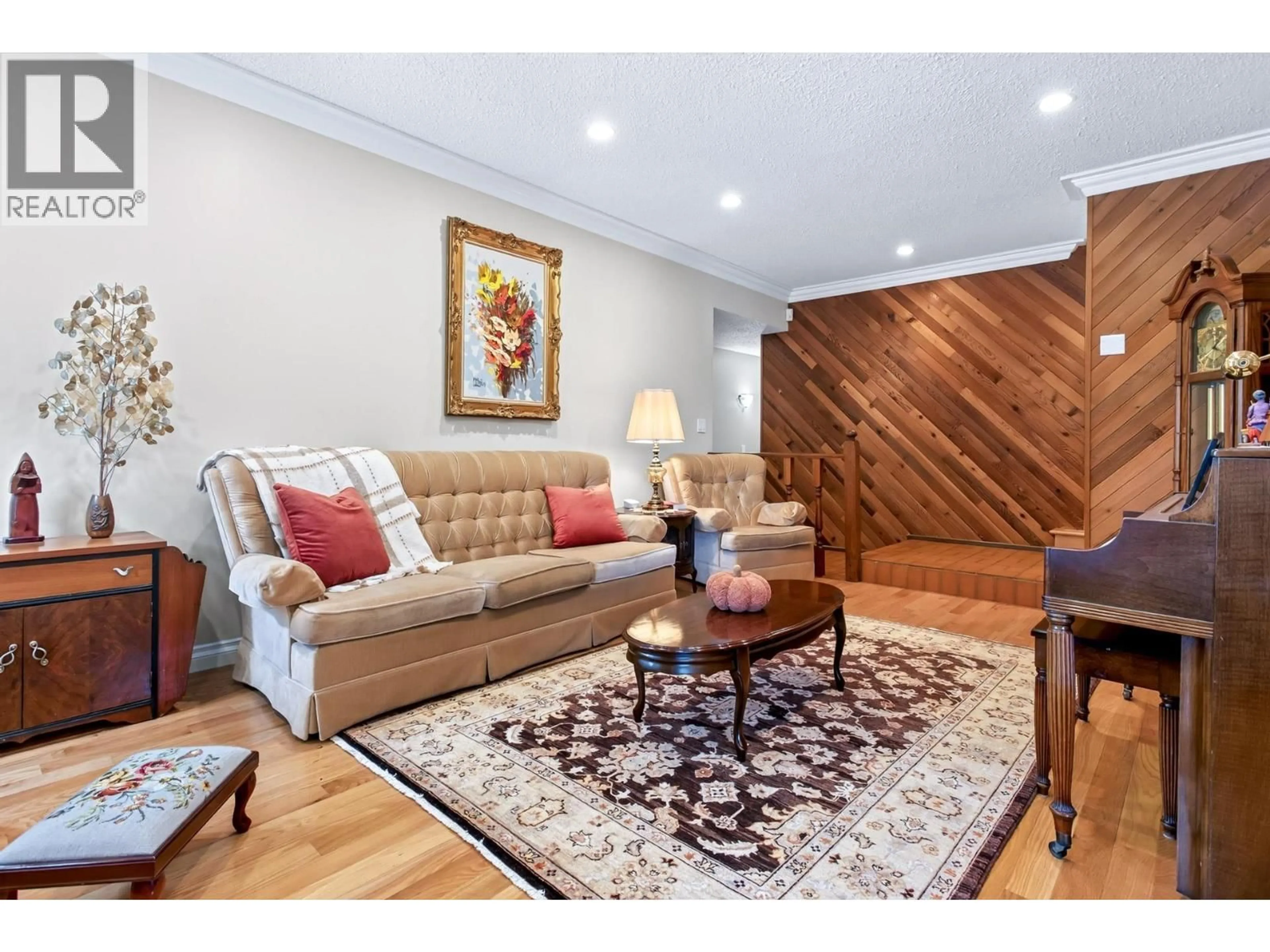Living room with furniture, wood/laminate floor for 2996 SURF CRESCENT, Coquitlam British Columbia V3C3S8