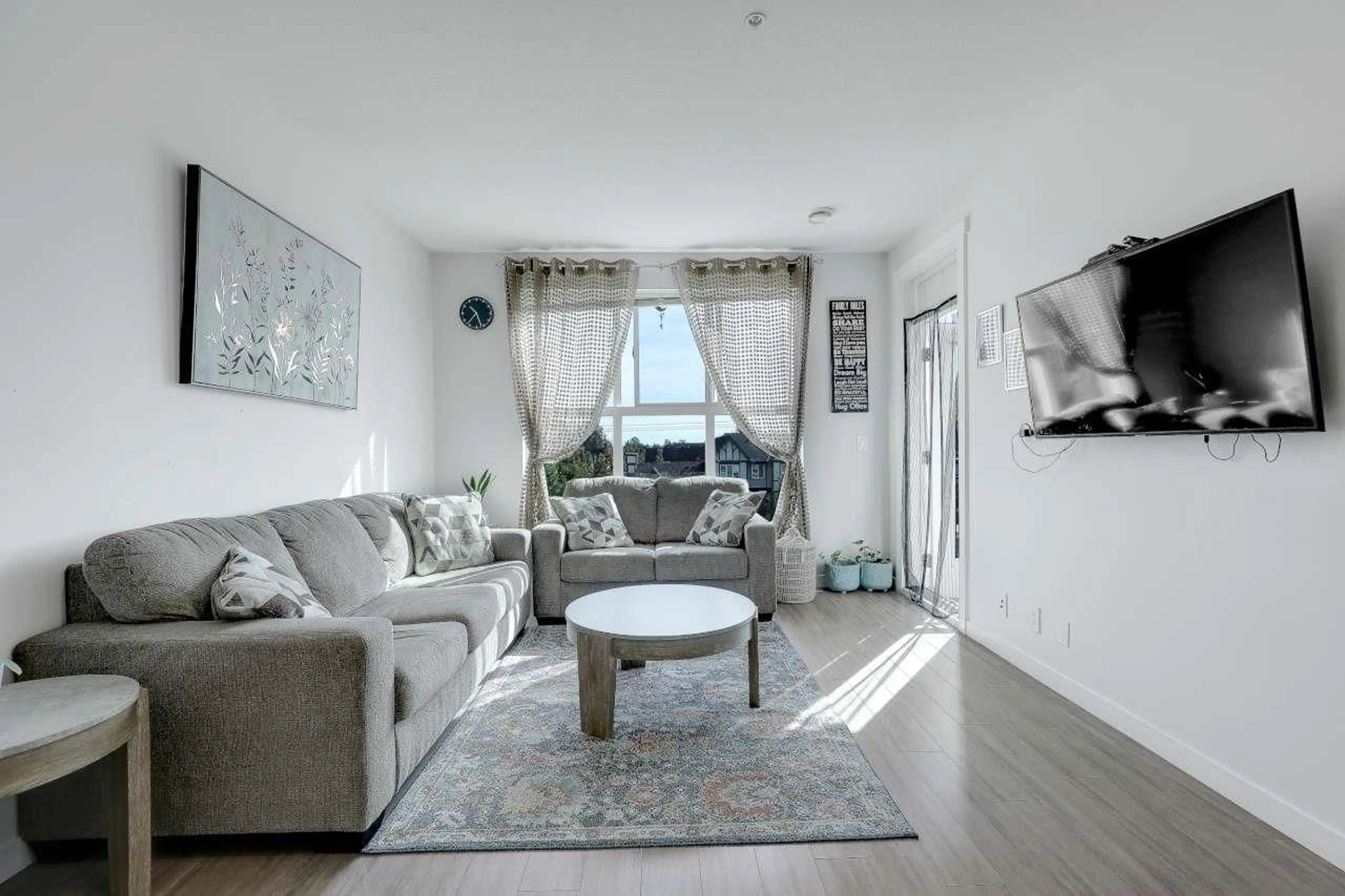 Living room with furniture, unknown for C419 - 8150 207 STREET, Langley British Columbia V2Y4J4
