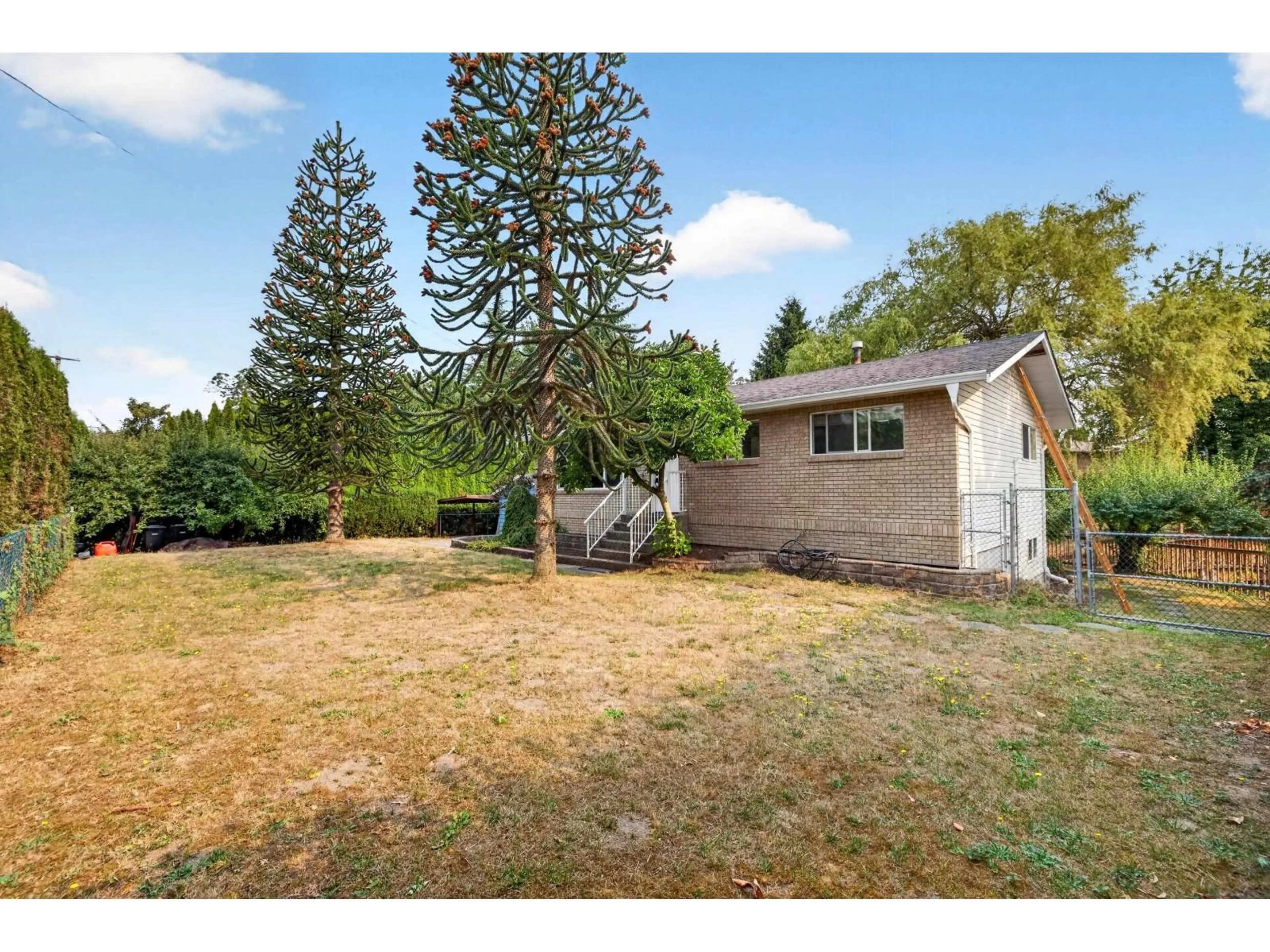 A pic from outside/outdoor area/front of a property/back of a property/a pic from drone, unknown for 21355 OLD YALE ROAD, Langley British Columbia V3A4M6