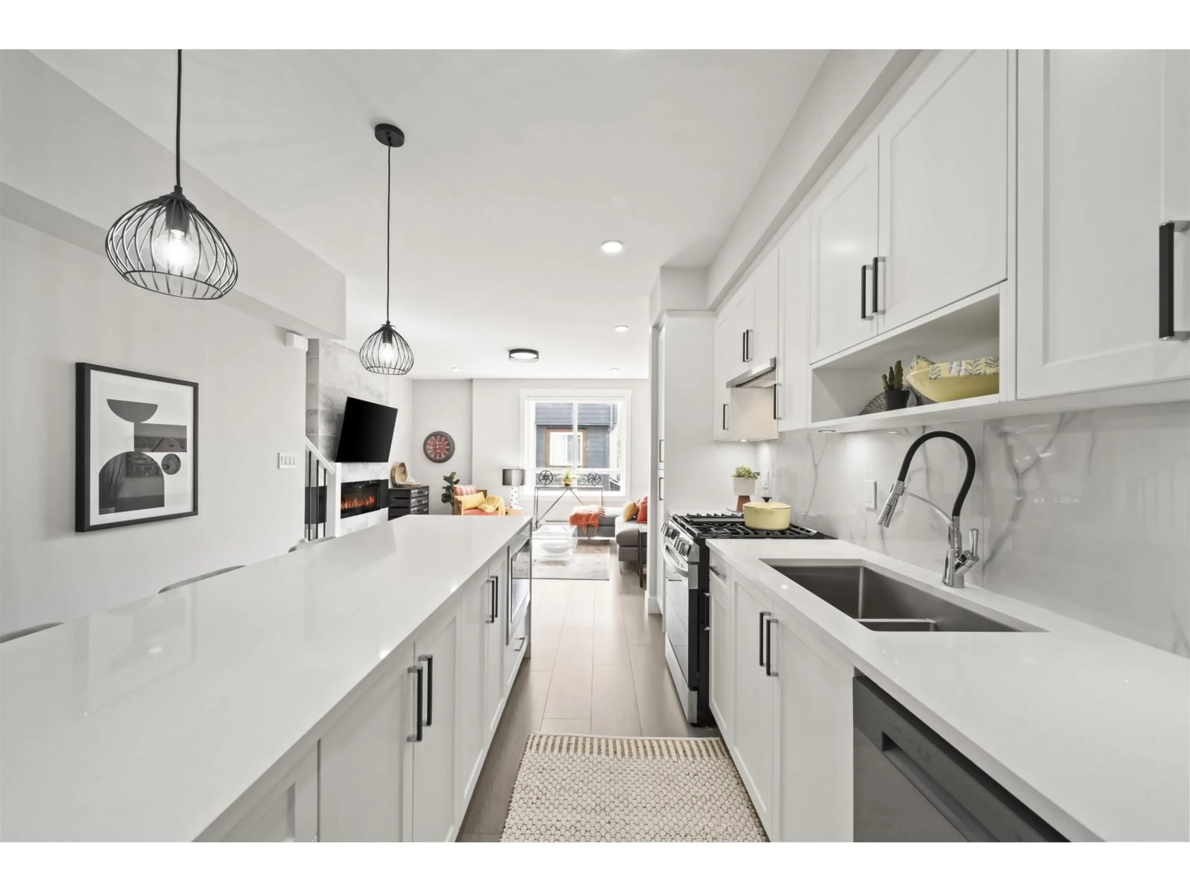 Contemporary kitchen, ceramic/tile floor for 25 - 17155 79A AVENUE, Surrey British Columbia V0N0V0