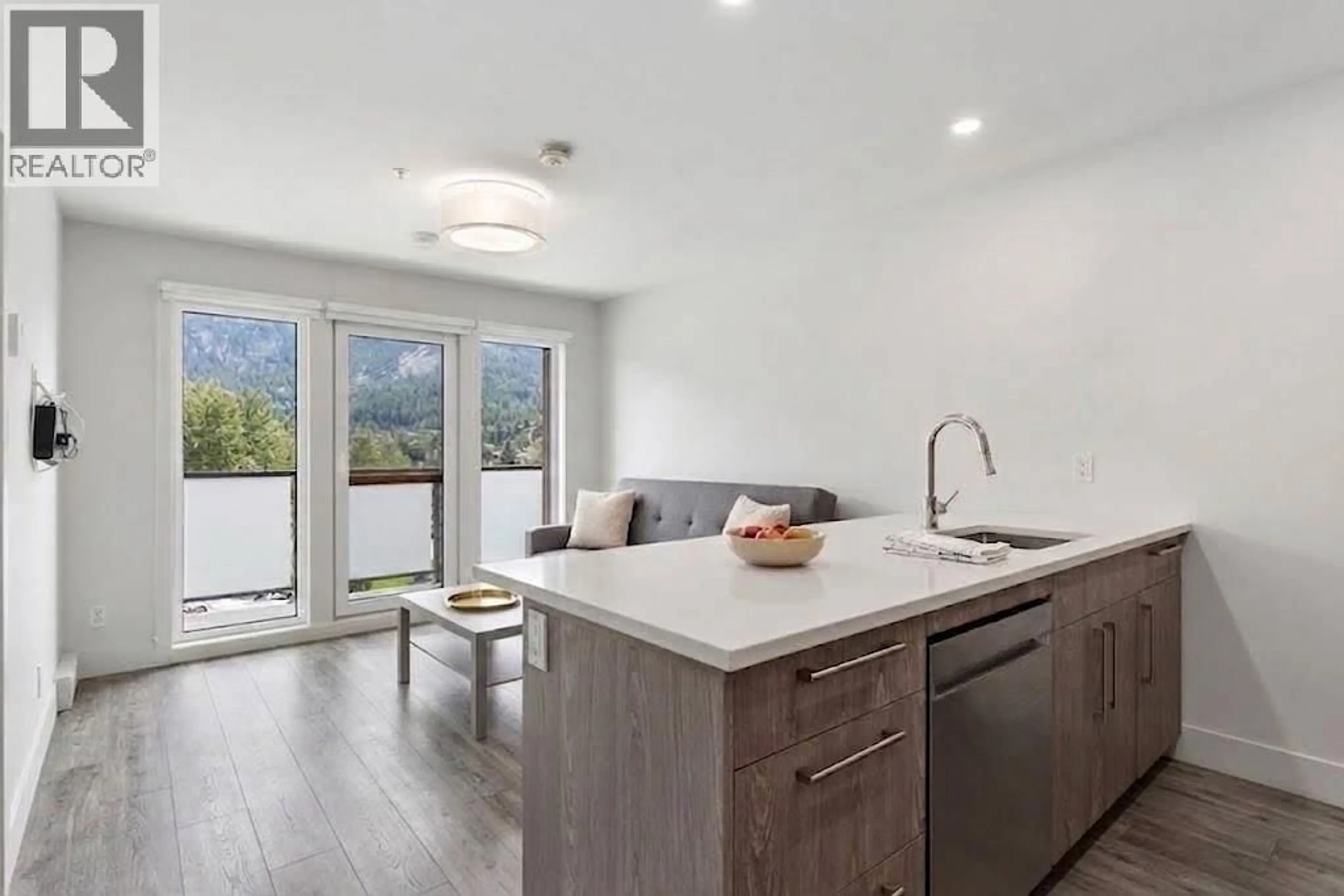 Open concept kitchen, unknown for 314 - 7350 CRABAPPLE COURT, Pemberton British Columbia V0N2L1