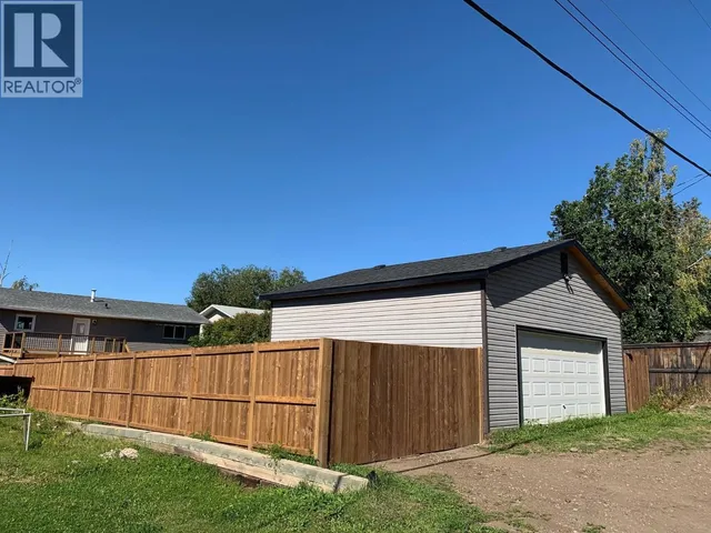 9119 89 STREET, Fort St. John 2