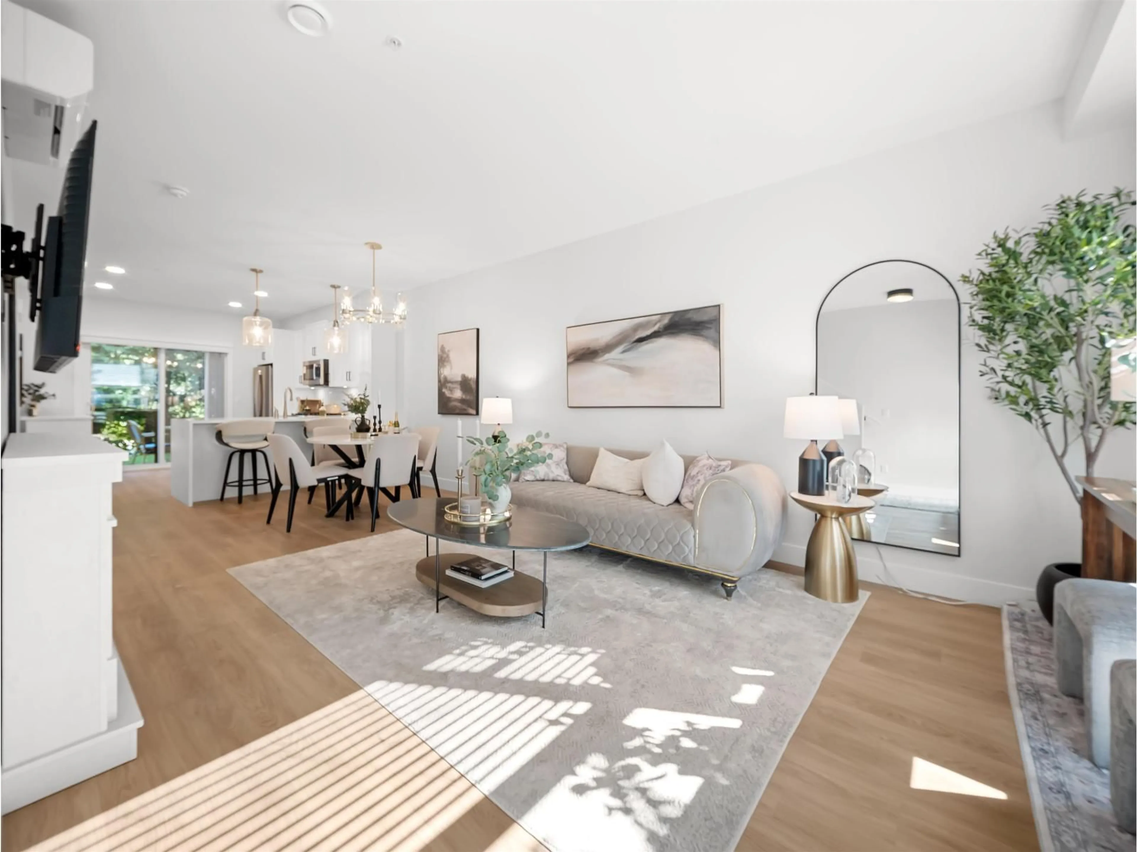 Living room with furniture, unknown for 3 - 20926 83 AVENUE, Langley British Columbia V2Y3Y9
