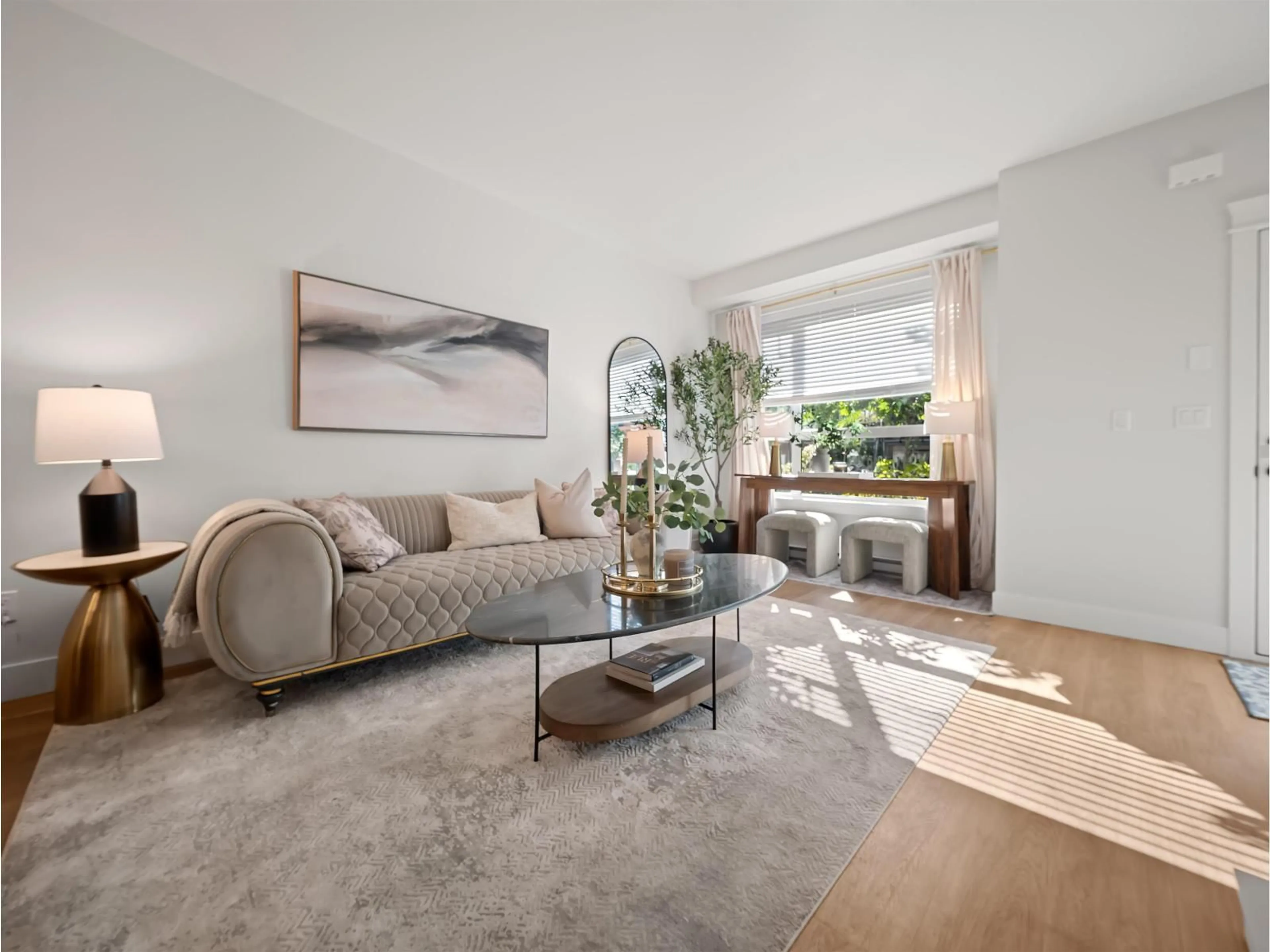 Living room with furniture, unknown for 3 - 20926 83 AVENUE, Langley British Columbia V2Y3Y9