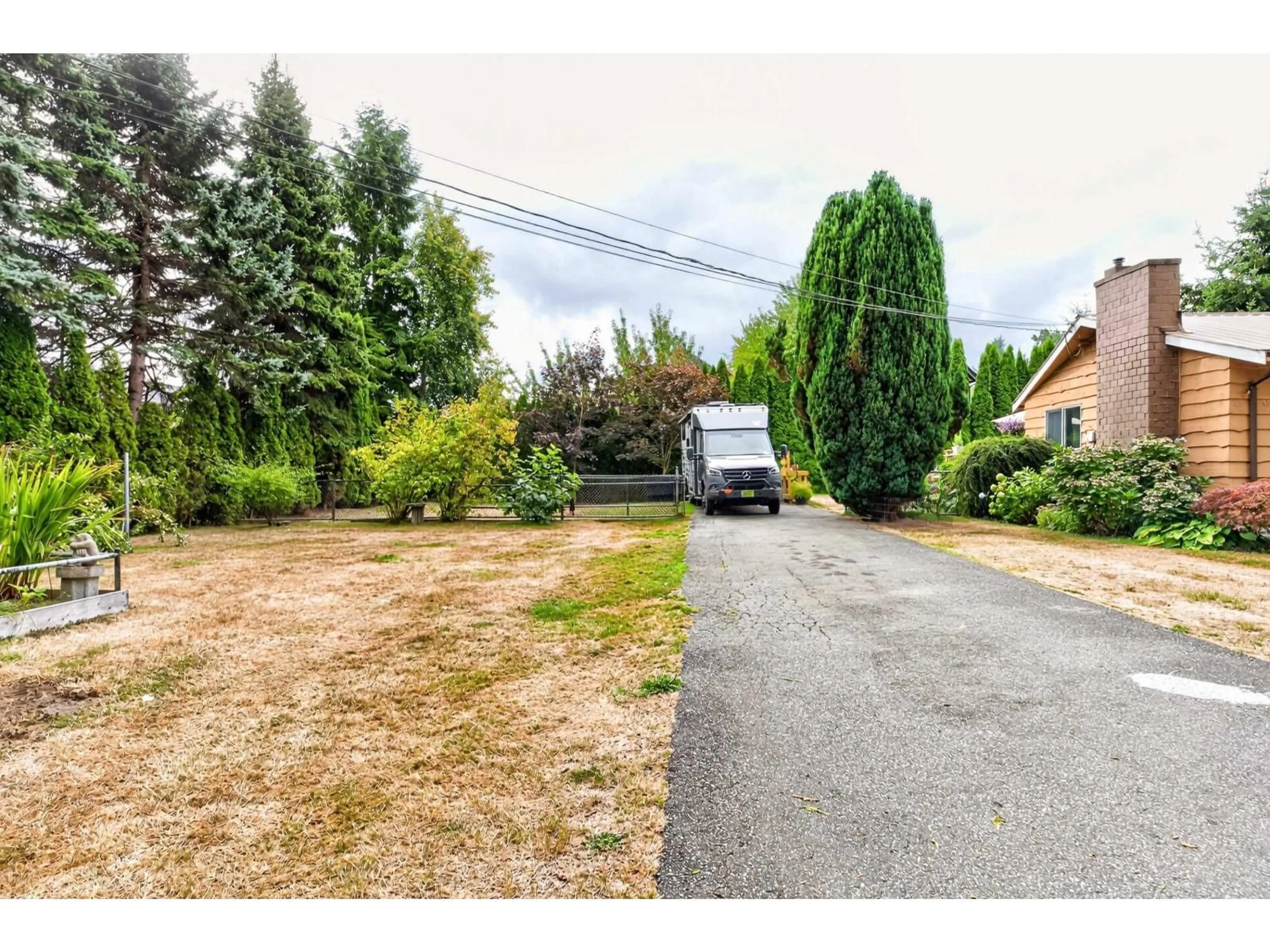 A pic from outside/outdoor area/front of a property/back of a property/a pic from drone, street for 17180 4 AVENUE, Surrey British Columbia V3Z9P6