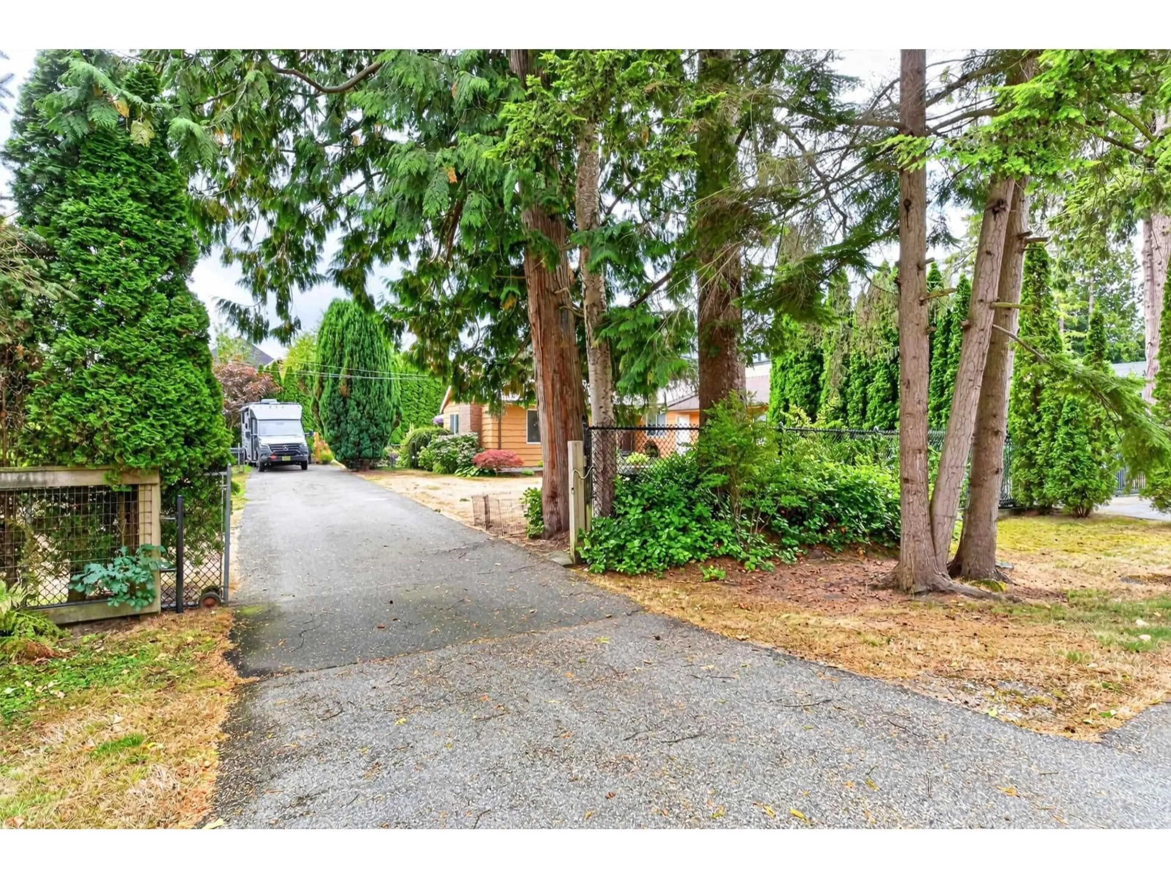 A pic from outside/outdoor area/front of a property/back of a property/a pic from drone, street for 17180 4 AVENUE, Surrey British Columbia V3Z9P6