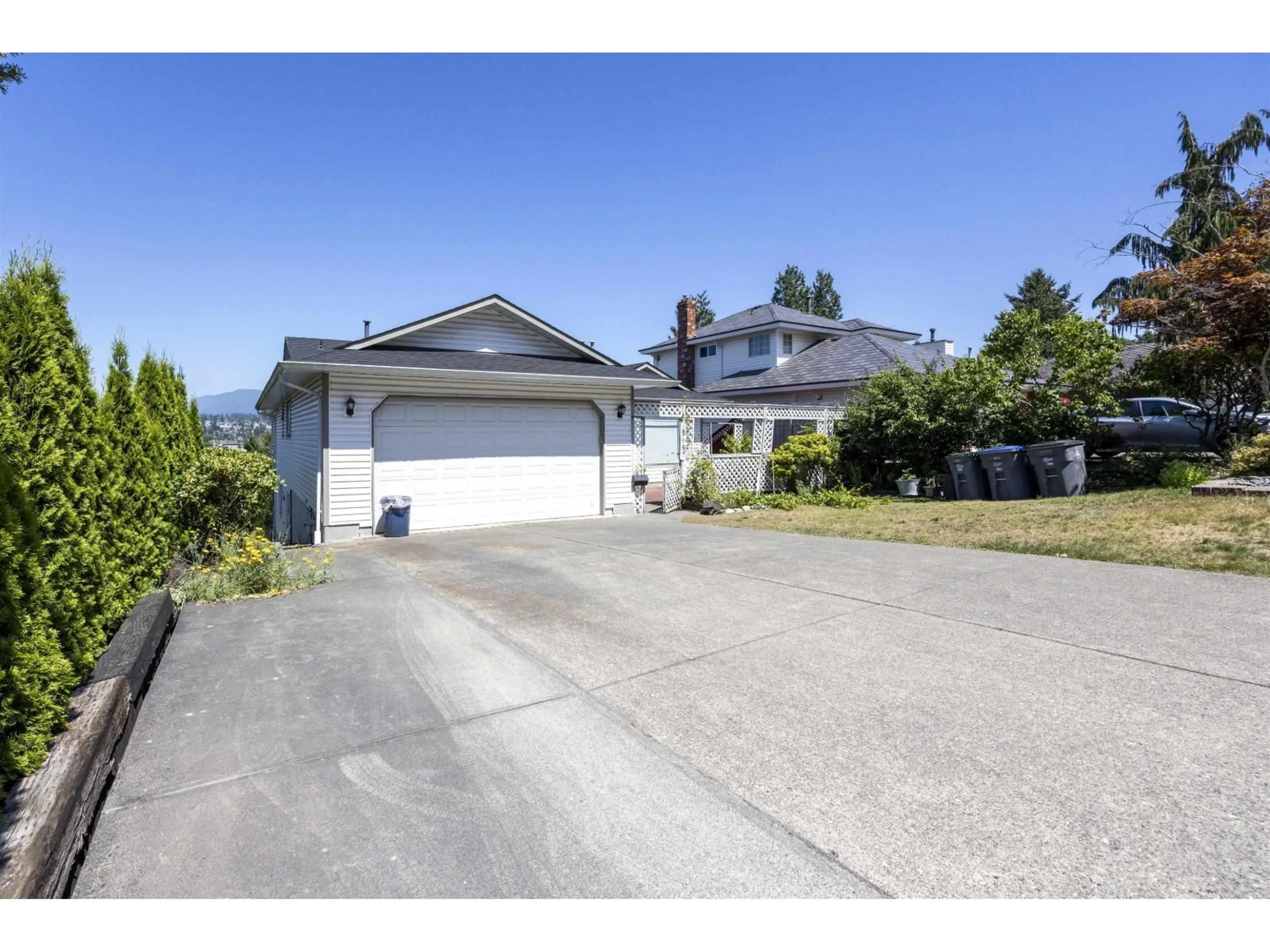 A pic from outside/outdoor area/front of a property/back of a property/a pic from drone, street for 13957 115A AVENUE, Surrey British Columbia V3R9Y4