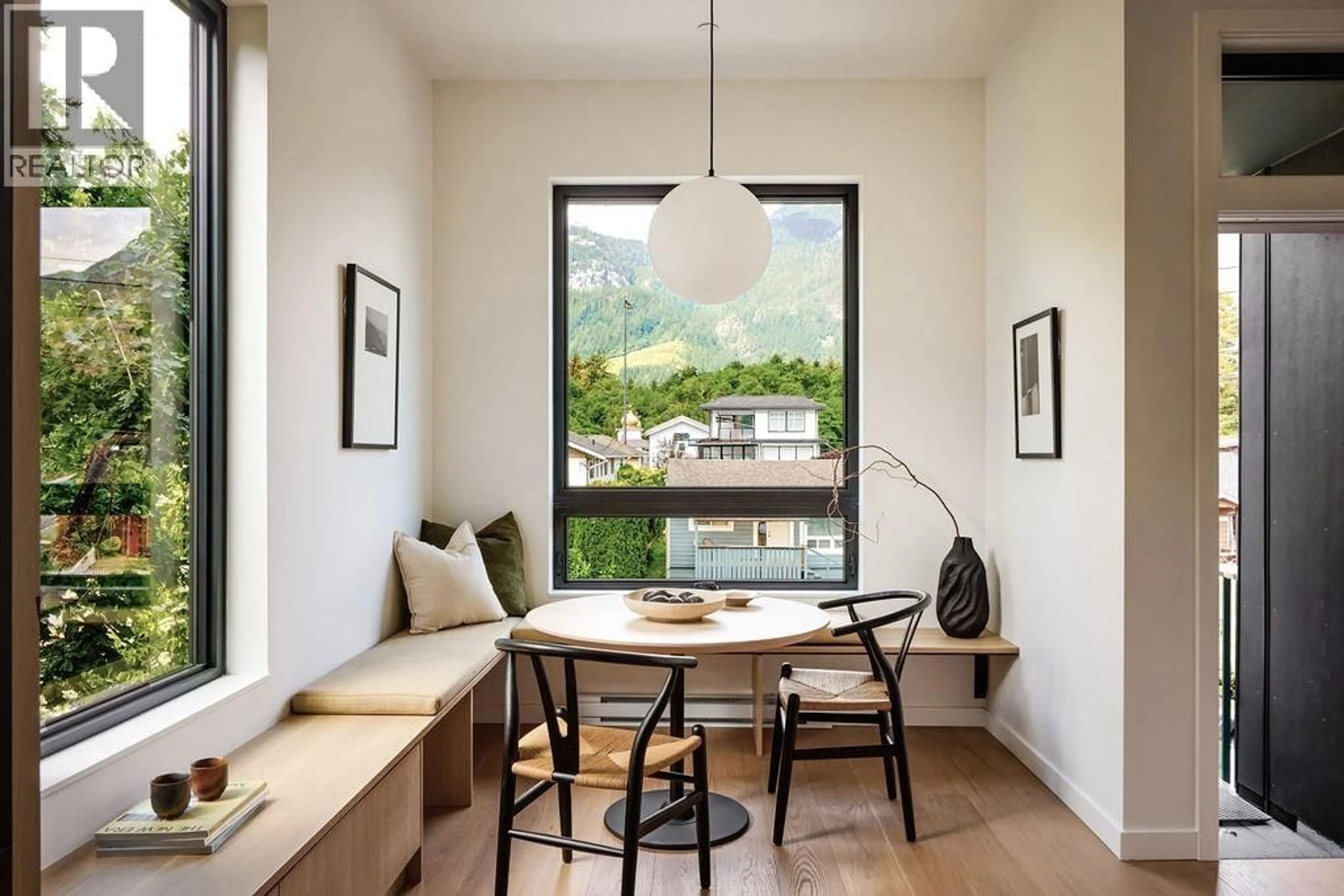 Dining room, unknown for 3 - 37940 FOURTH AVENUE, Squamish British Columbia V8B0P7