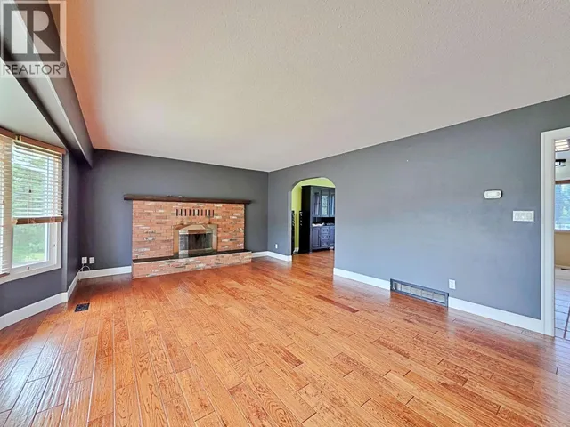 2491 SING STREET, Quesnel 5