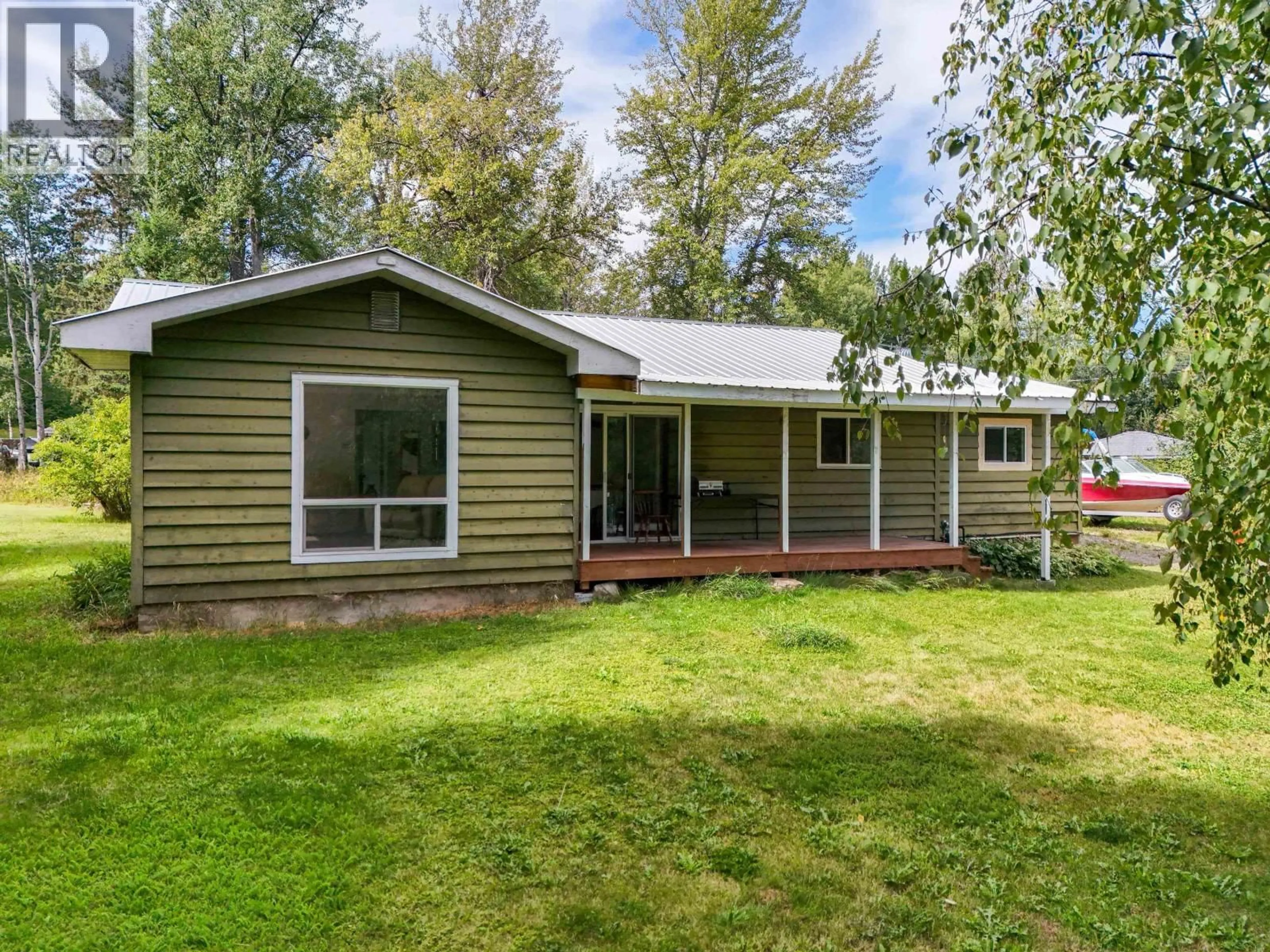 Home with vinyl exterior material, street for 598 MARSH ROAD, Quesnel British Columbia V2J6H1