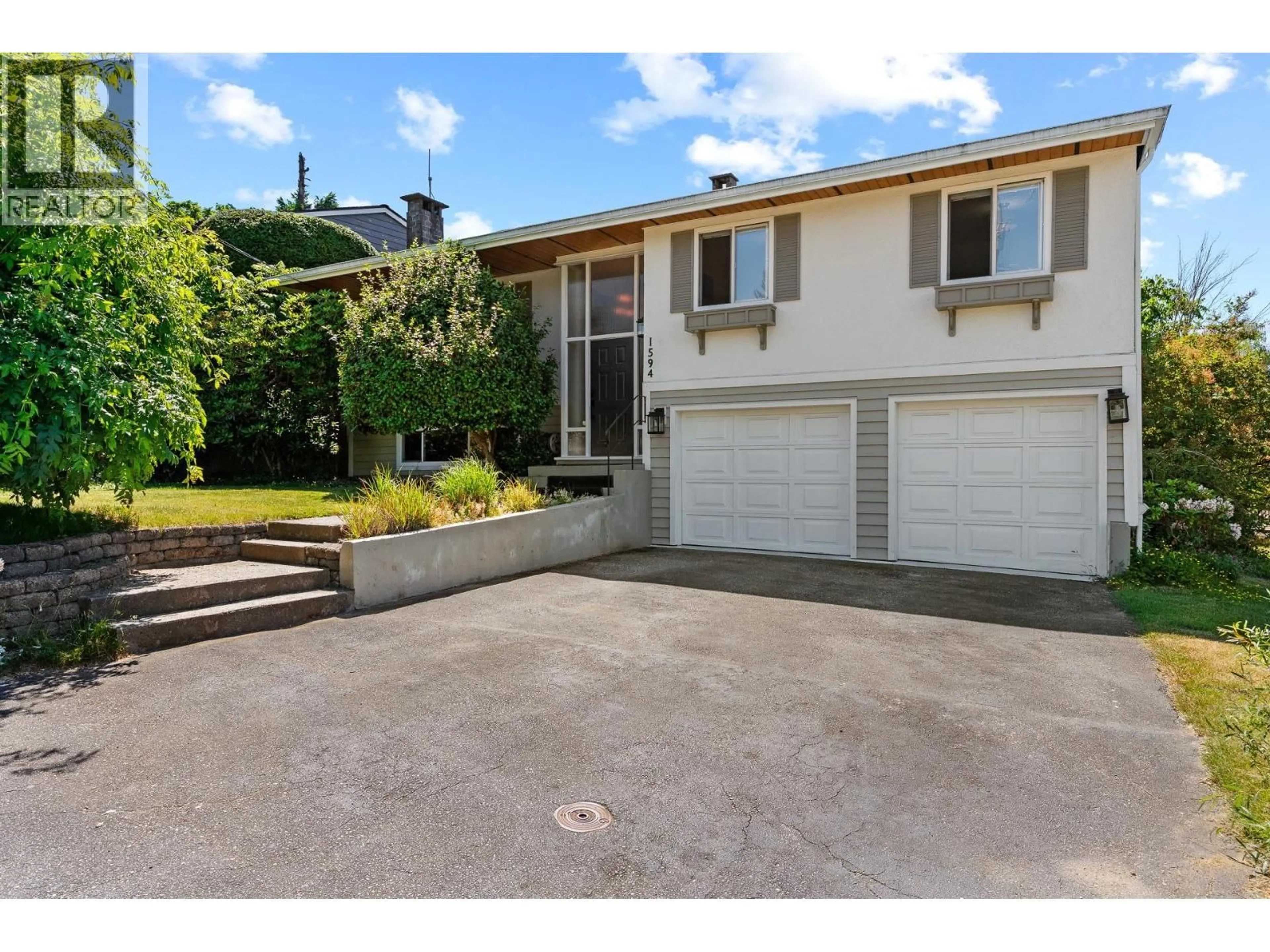 Unknown for 1594 ELINOR CRESCENT, Port Coquitlam British Columbia V3C2Y9