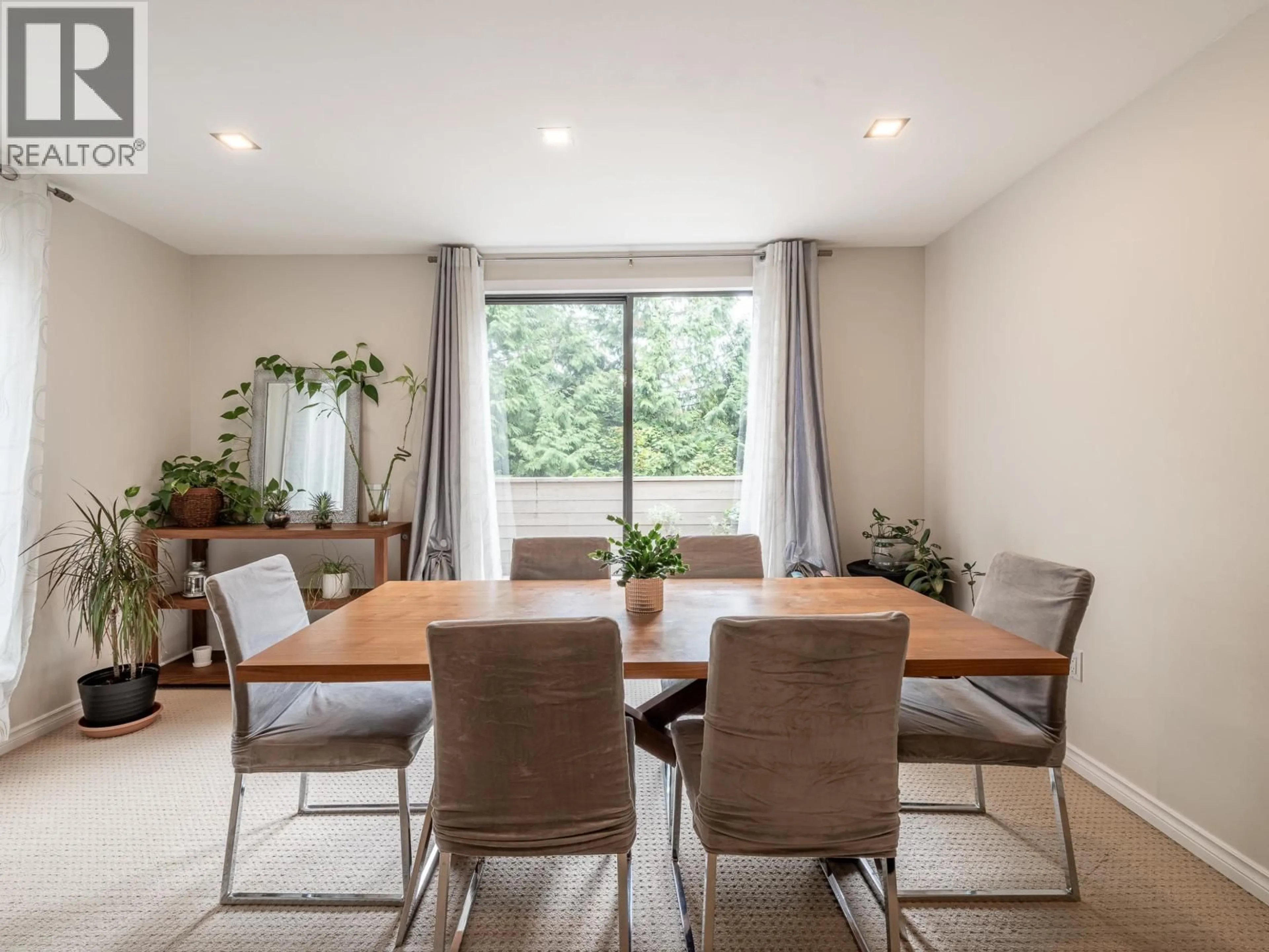 Dining room, unknown for 201 - 9152 SATURNA DRIVE, Burnaby British Columbia V3J7K2