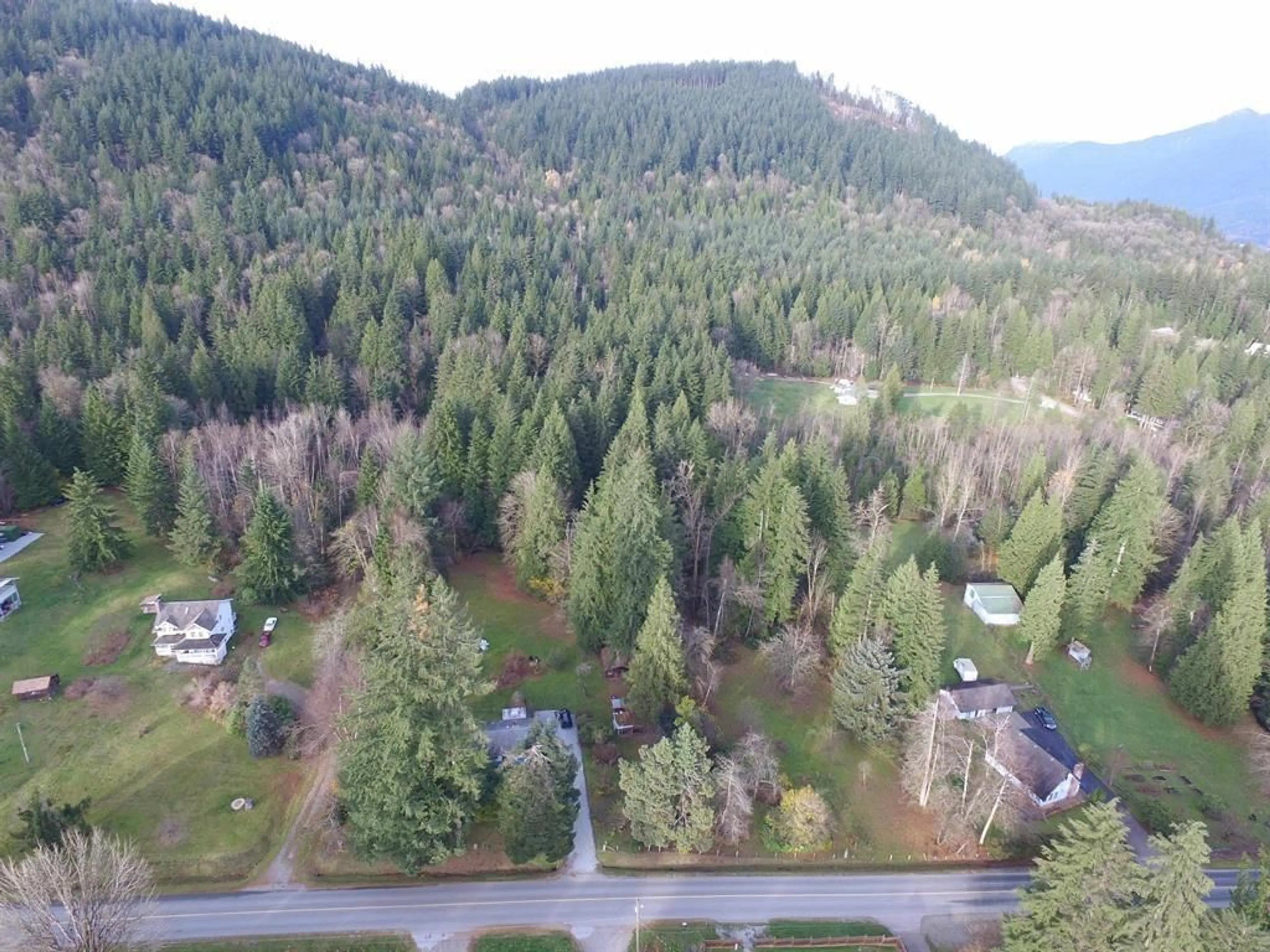 A pic from outside/outdoor area/front of a property/back of a property/a pic from drone, forest/trees view for 33875 RICHARDS AVENUE, Mission British Columbia V2V7E3