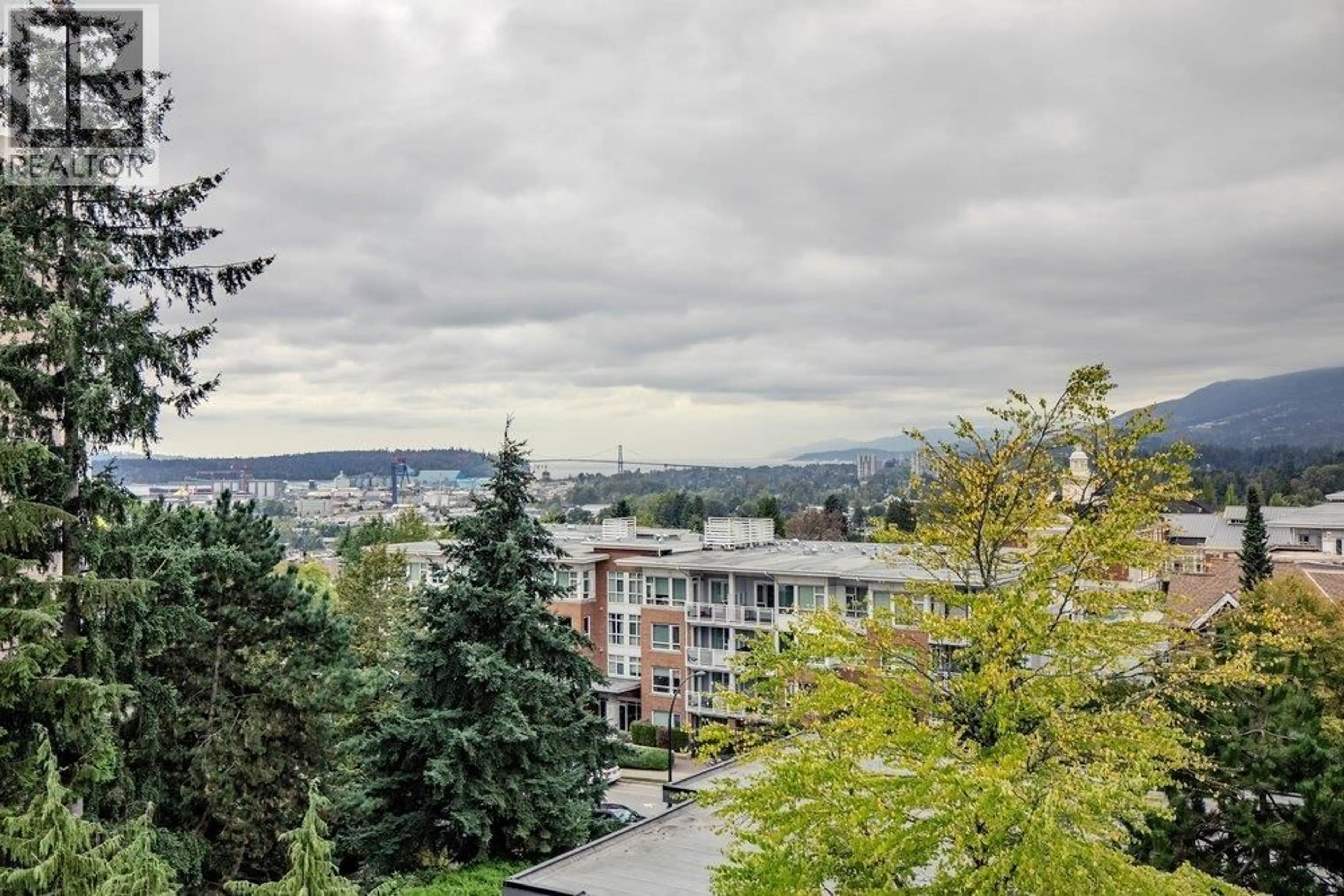Patio, mountain view for 606 - 160 KEITH ROAD, North Vancouver British Columbia V7M3M2