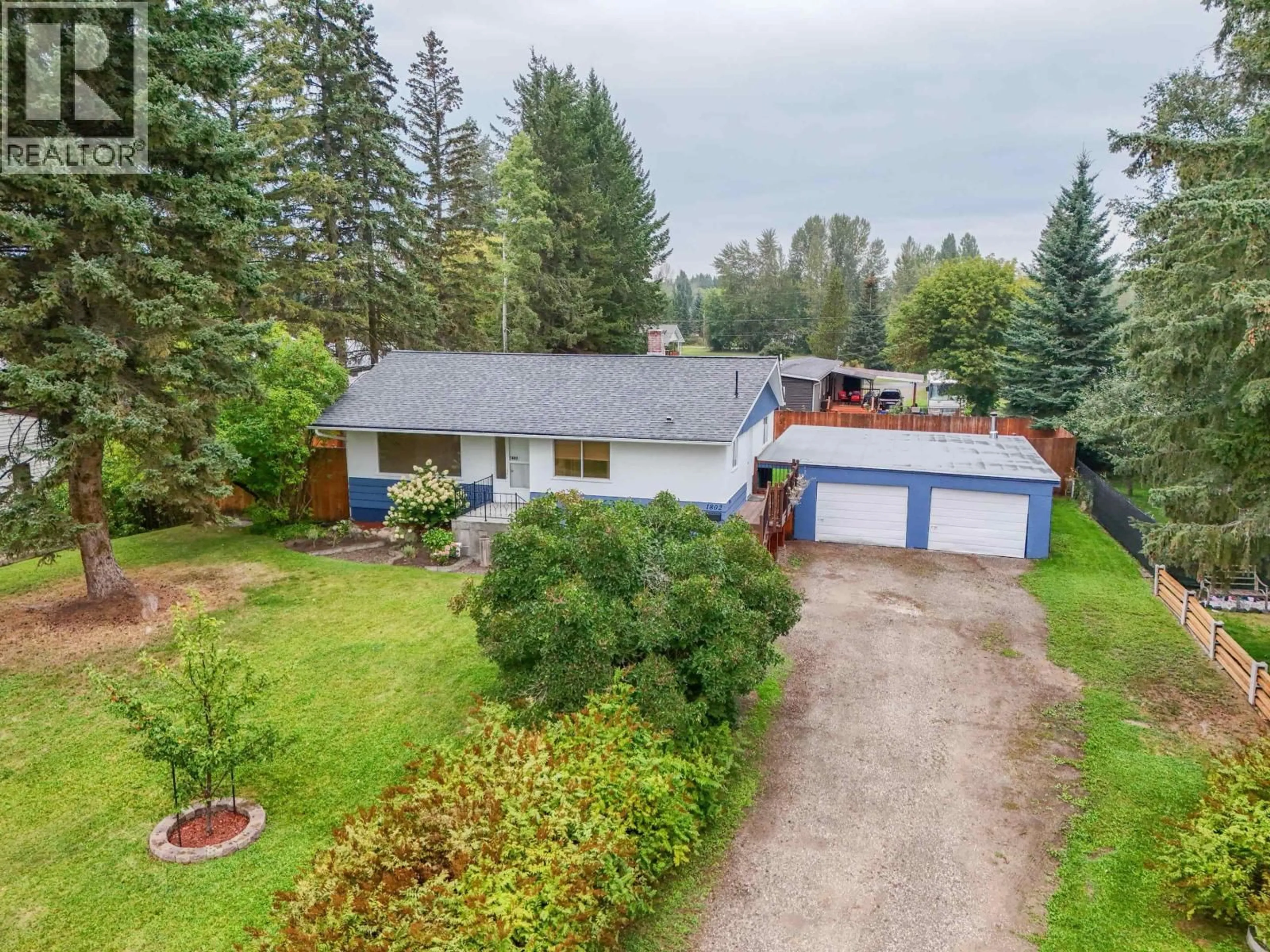 A pic from outside/outdoor area/front of a property/back of a property/a pic from drone, unknown for 1802 POPLAR AVENUE, Red Bluff / Dragon Lake British Columbia V2J3Z5