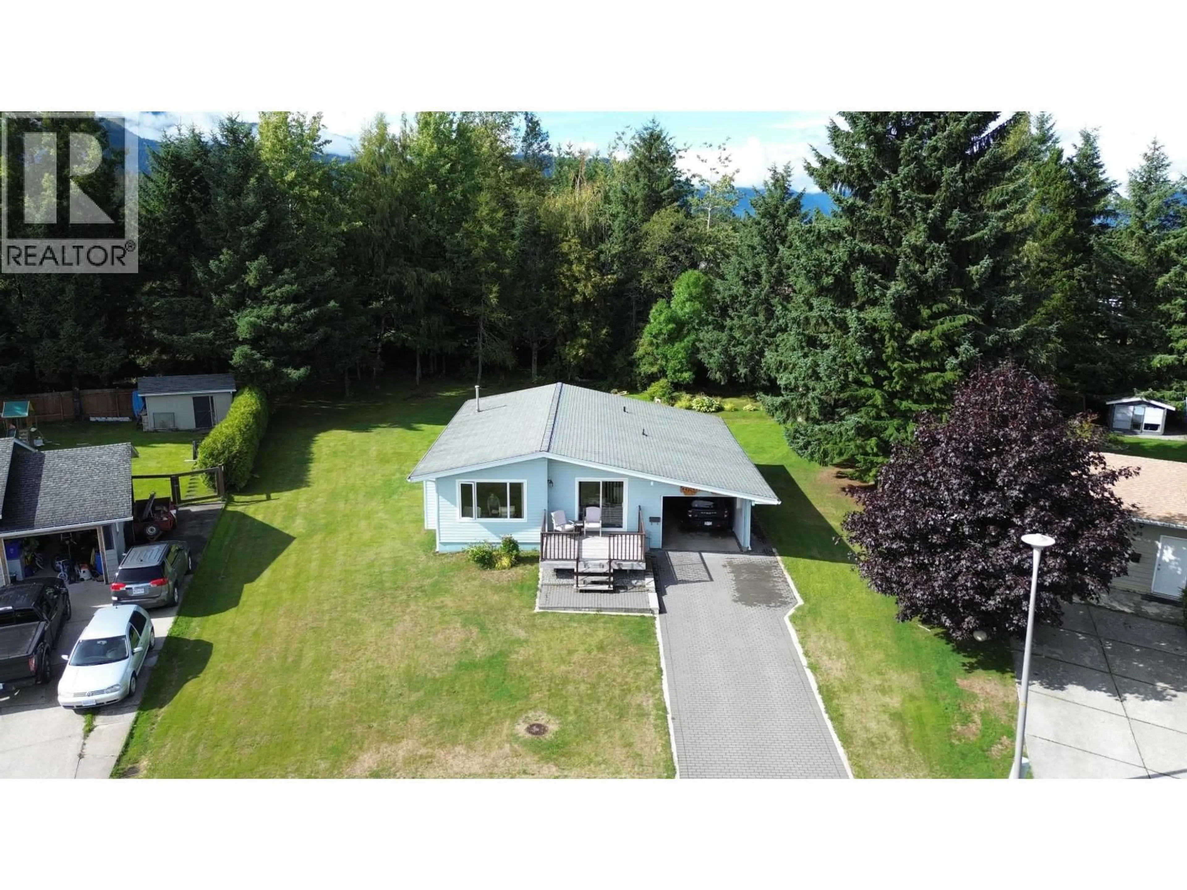 A pic from outside/outdoor area/front of a property/back of a property/a pic from drone, mountain view for 84 CARSWELL STREET, Kitimat British Columbia V8C1B3