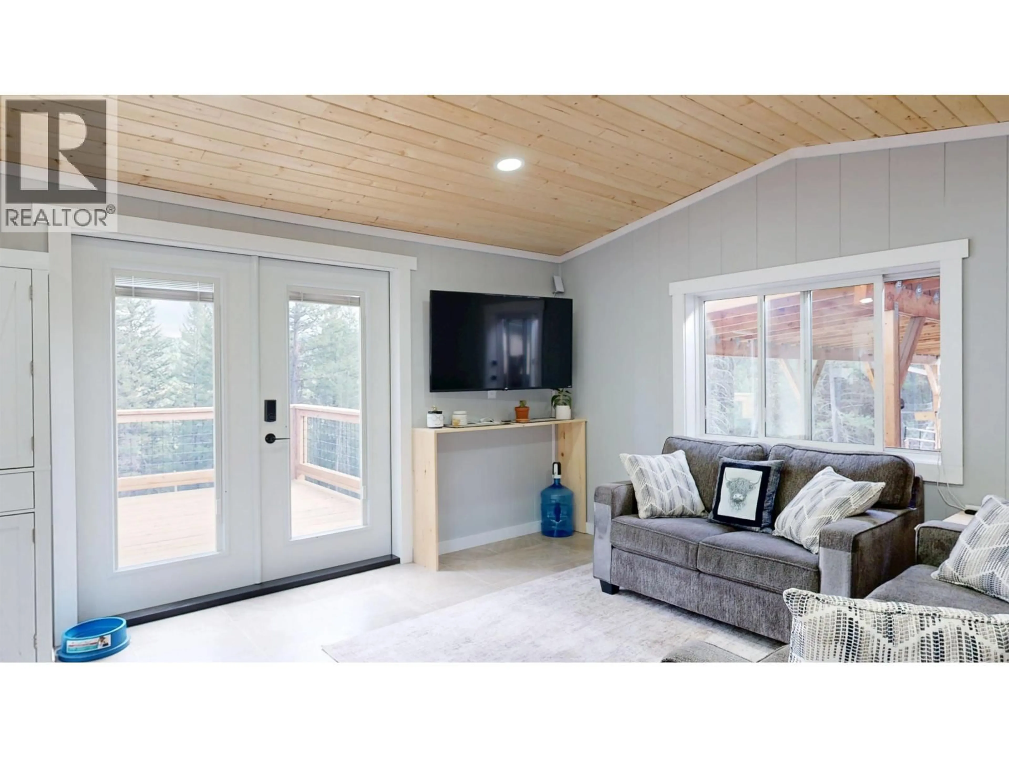 Unknown for 5589 BIRCHWOOD ROAD, 100 Mile House British Columbia V0K2E1