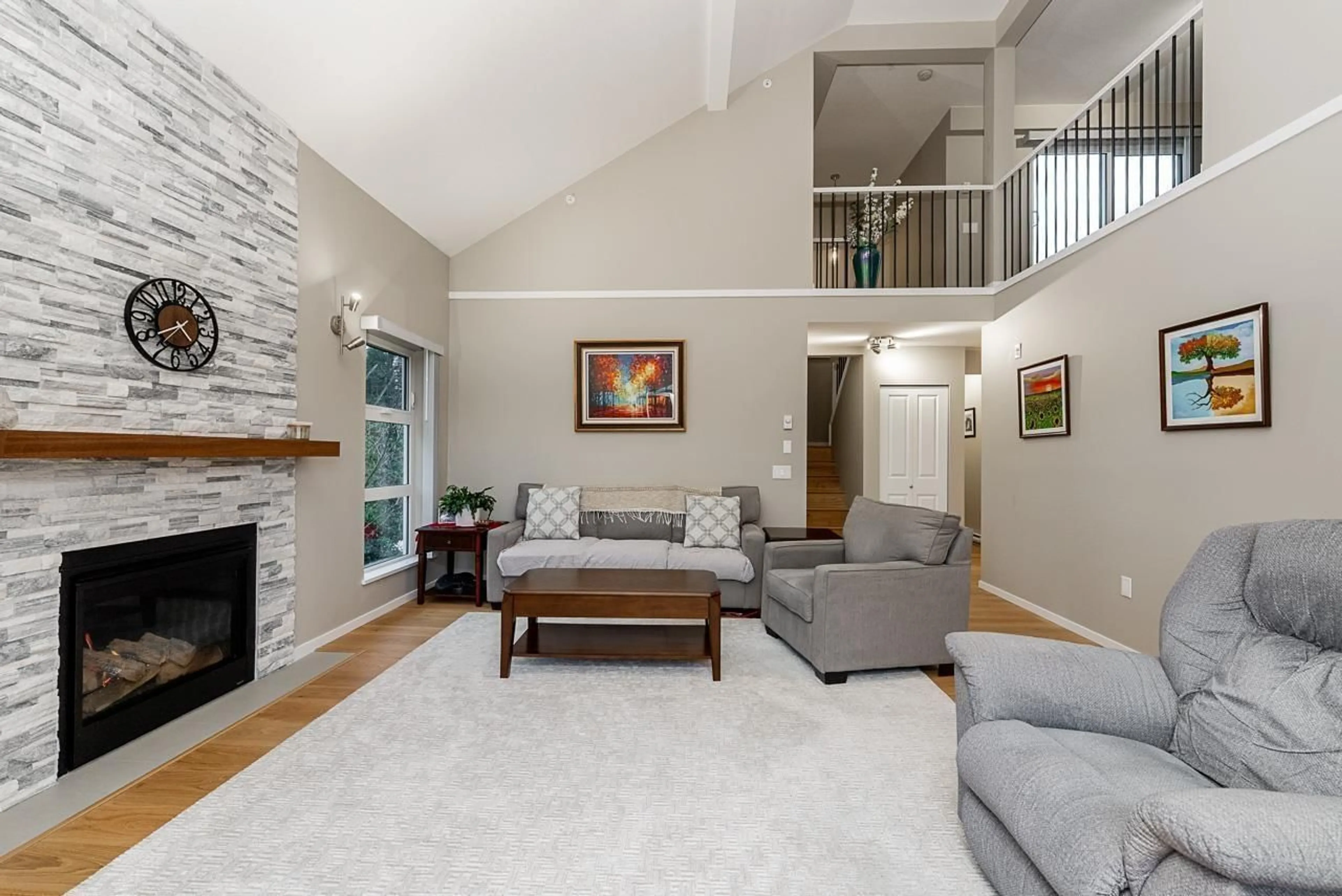 Living room with furniture, unknown for 302 - 13911 70 AVENUE, Surrey British Columbia V3W6B4