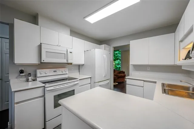 112 - 10250 155A STREET, Surrey 4